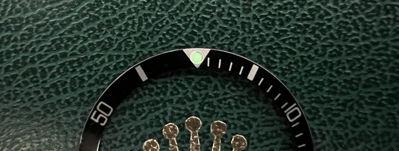 Genuine Rolex Submariner 5512 5513 1680 1665 Pointed 4 Black Bezel Insert #1449