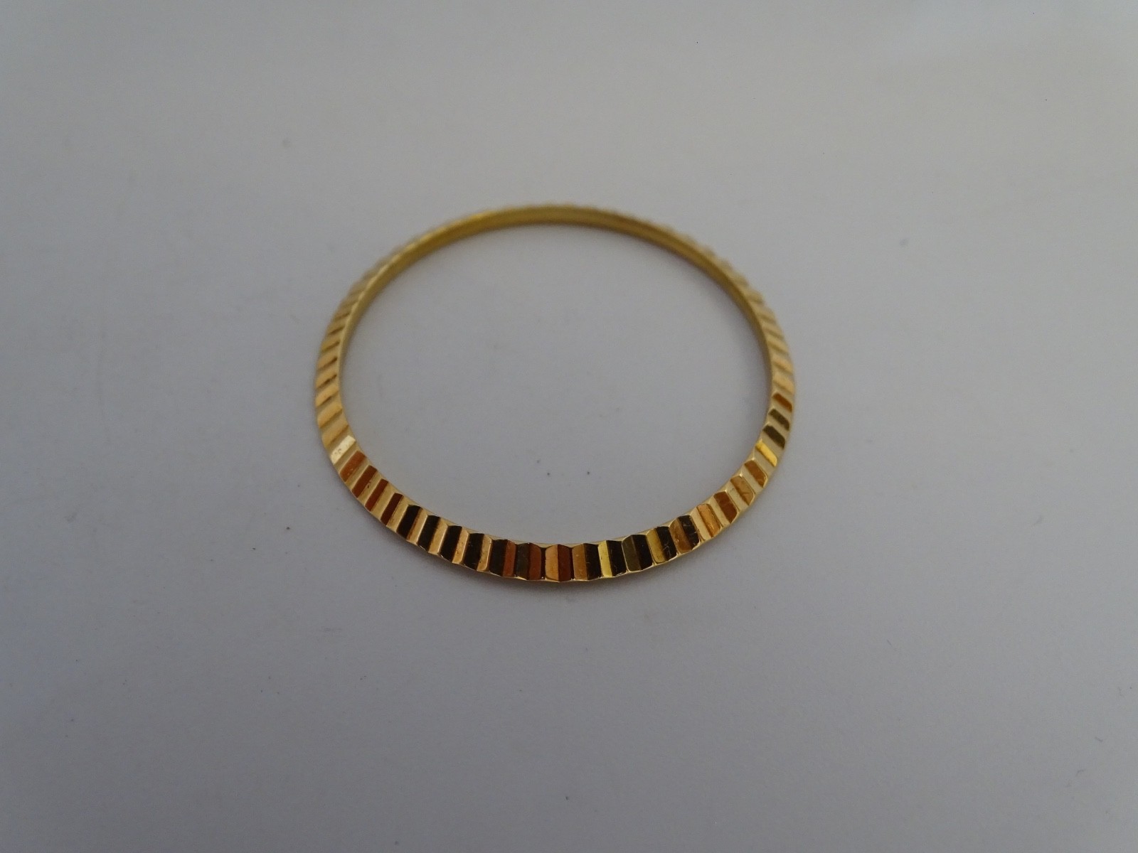 Rolex Ladies Fluted Bezel 33.3mm 18k Solid Gold Original