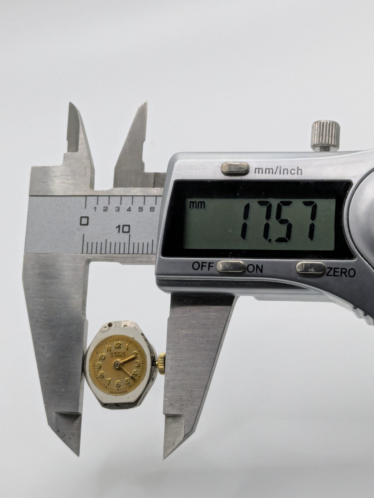 FHF 60 HEFIK Speedwell Manual Wind Watch Movement Swiss Made 15 Jewels Untested
