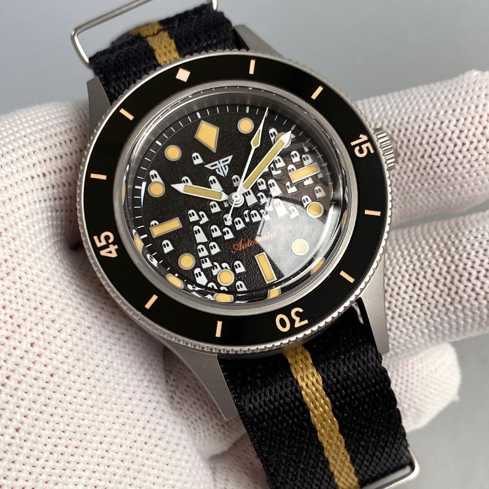 Tandorio New NH35A Automatic Men Watch Luminousn Sapphire Glass 200m Waterproof