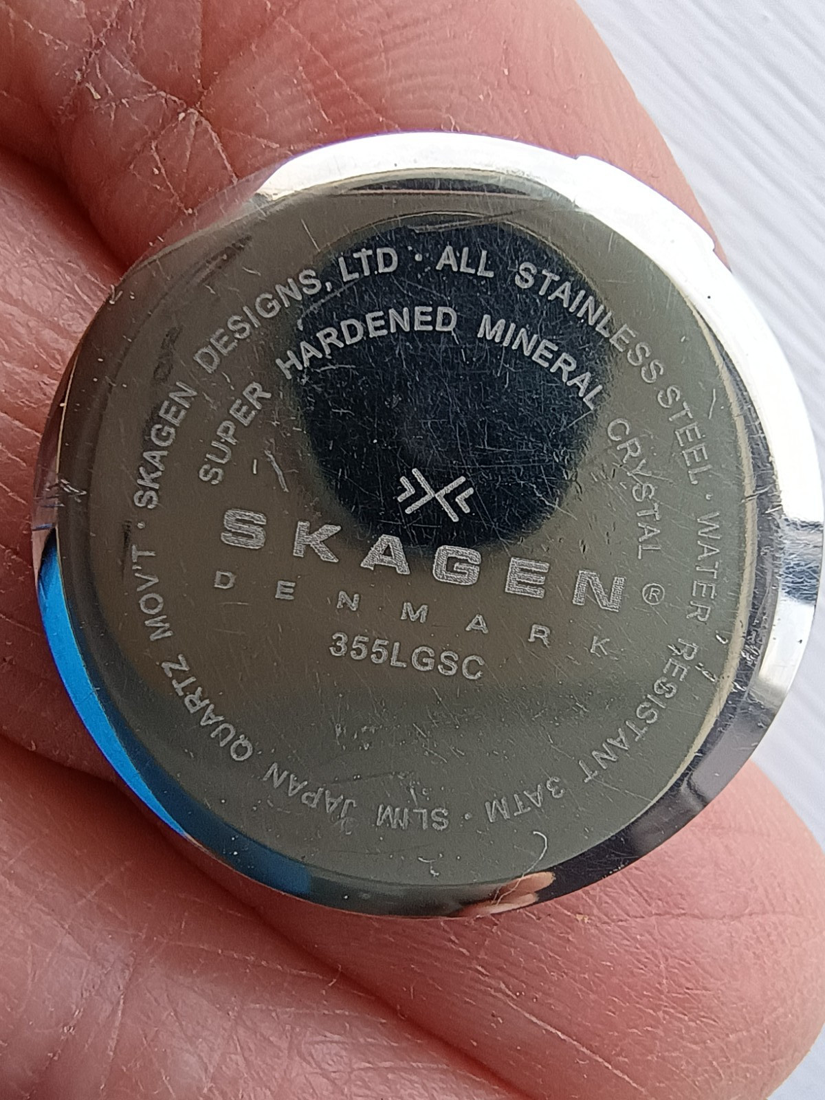 SKARGEN – Men’s Wristwatch – Salvaged Spare Parts – CROWN + BACK PLATE