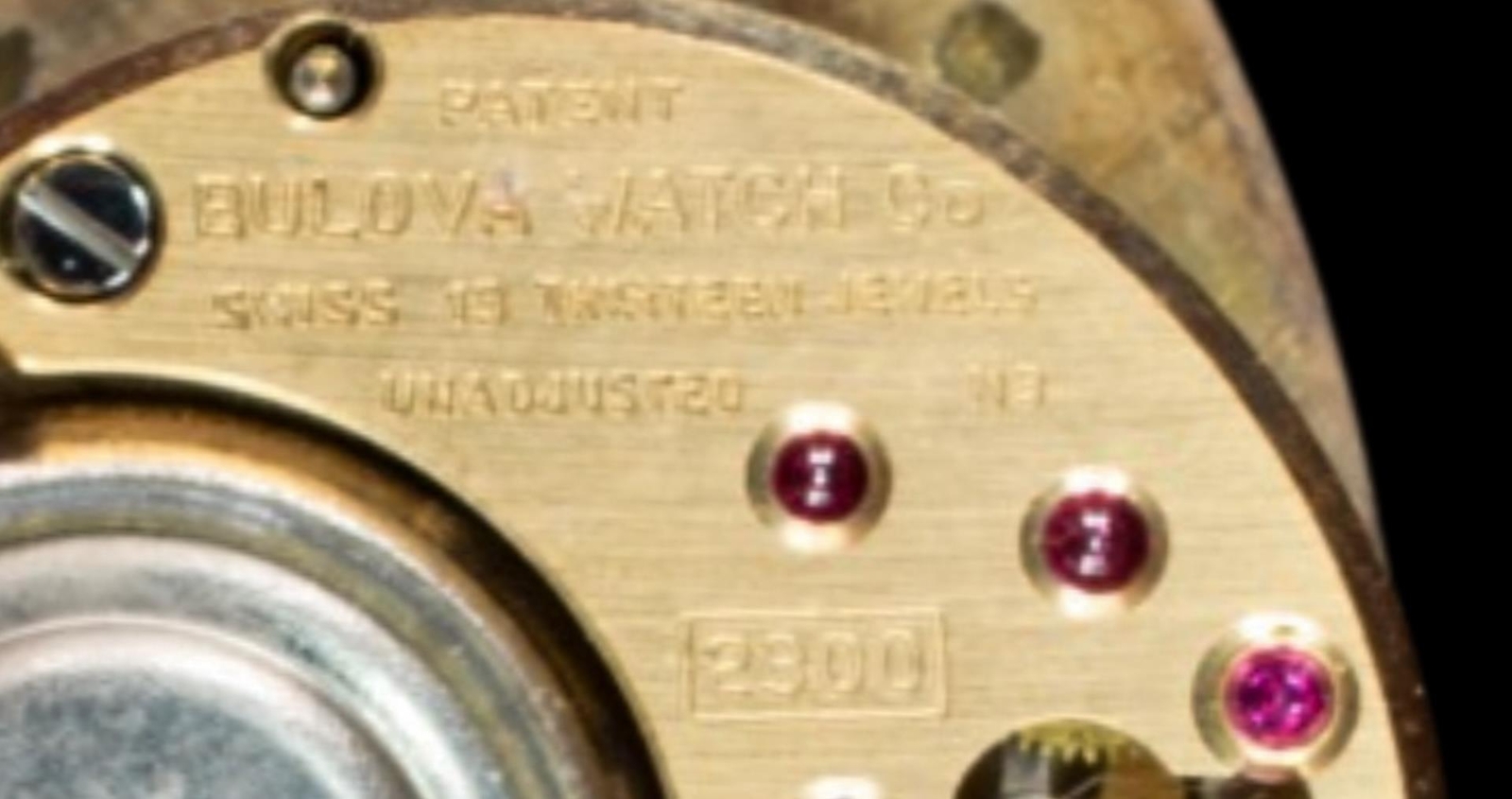 ACCUTRON Bulova 13 Jewels Cal 2300 Gold Dial Gold Markers