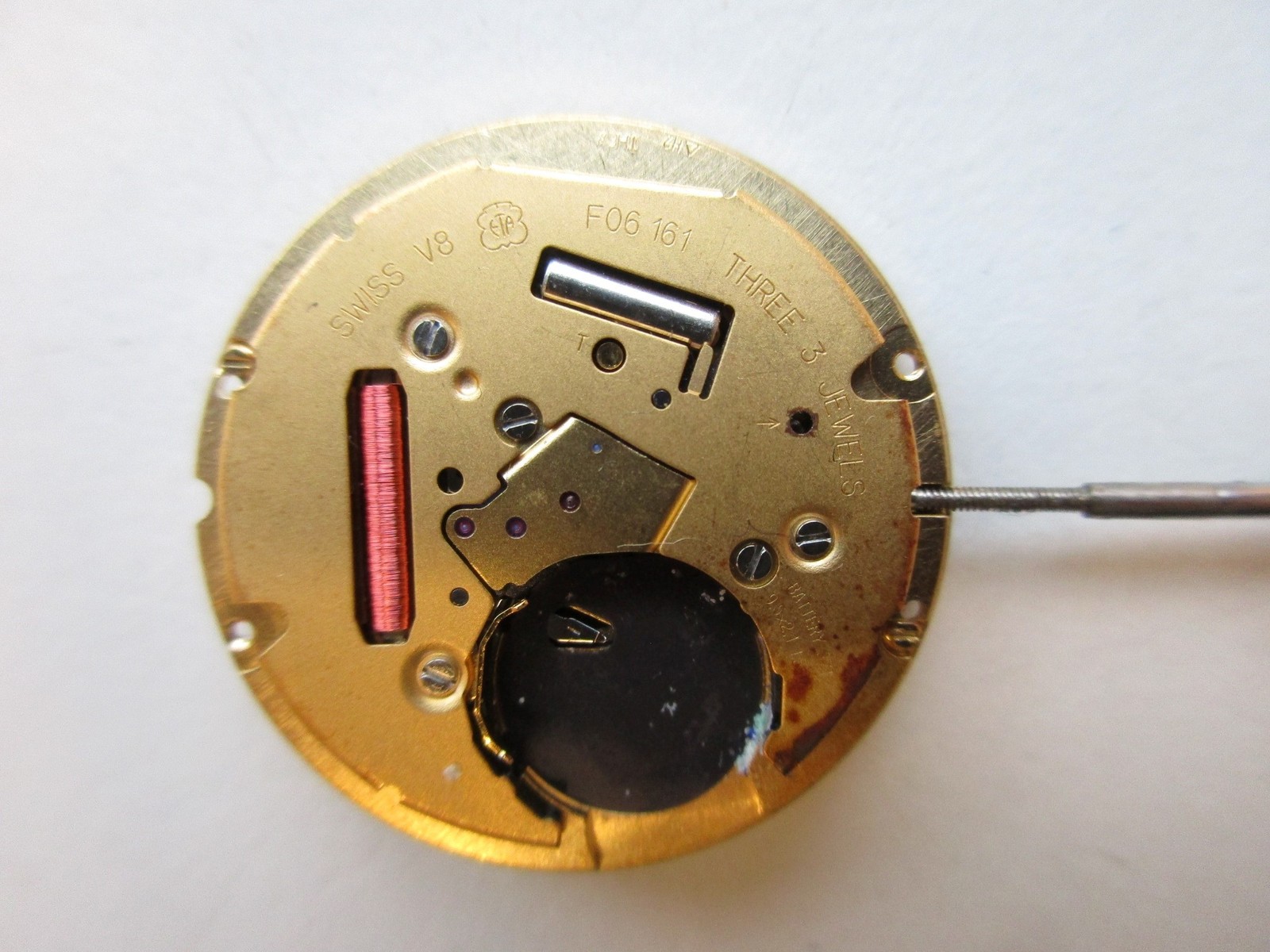 ETA cal. F06.161 Swiss quartz watch movement 3 jewels – date at 3