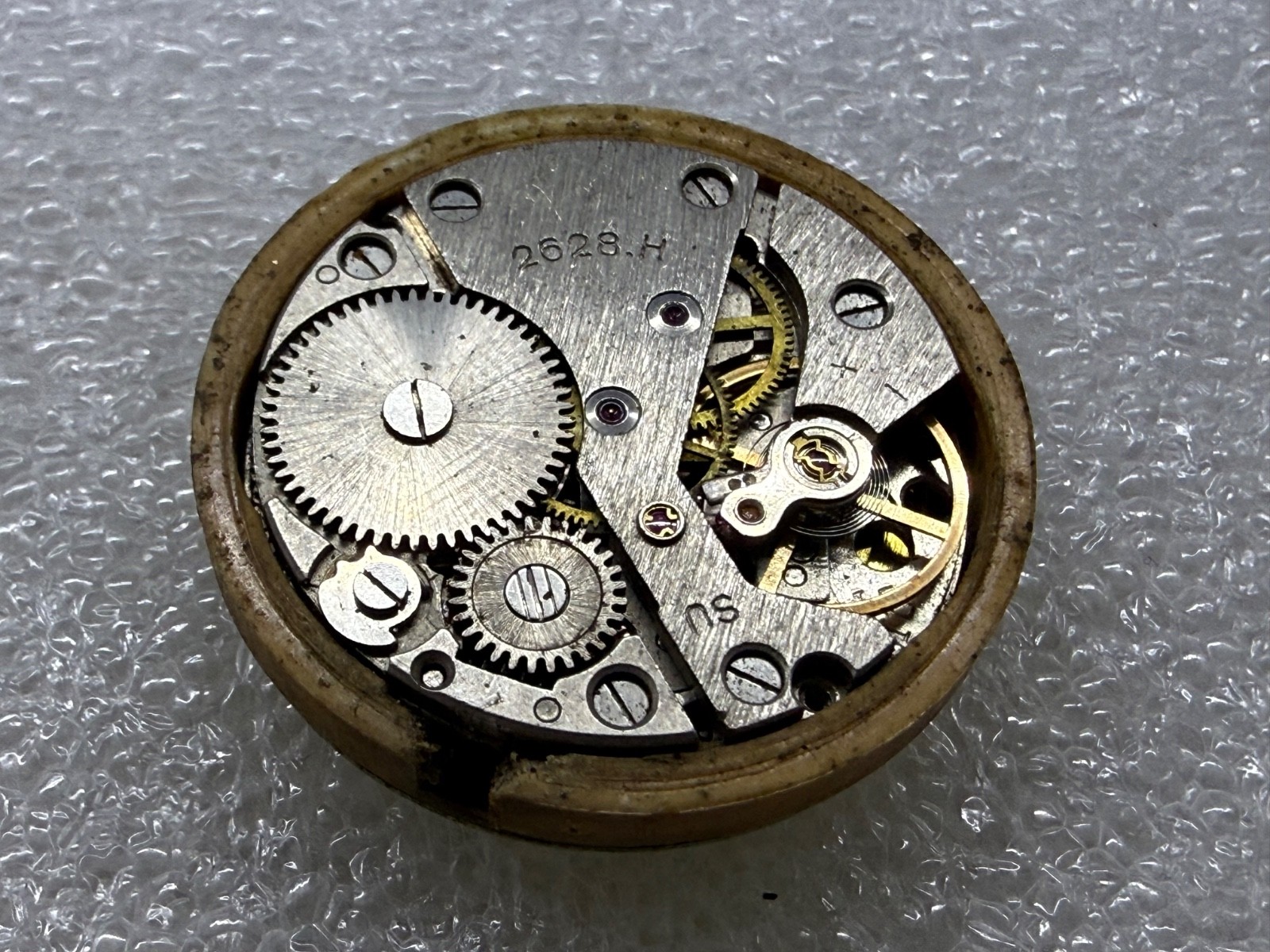 Watch movement USSR Raketa Cal.2628 plus Dial. For parts .