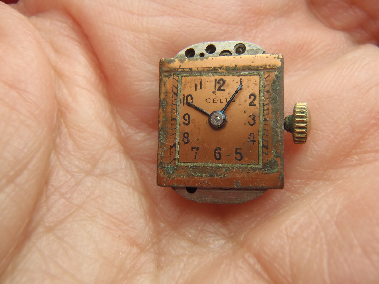 Vintage Milus Watch Movement YXS Manual Not Working Fully Wound 16mm x 12mm