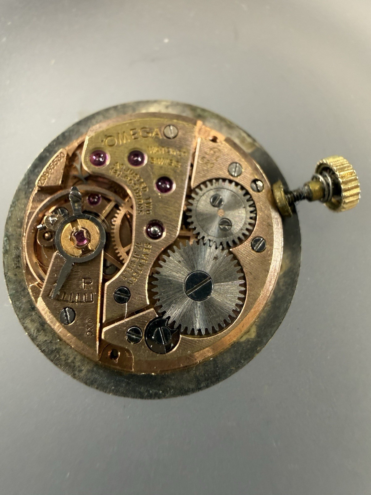 Omega Cal. 620 17 Jewel Manual Wind Movement with Dial Hands & Crown — Untested