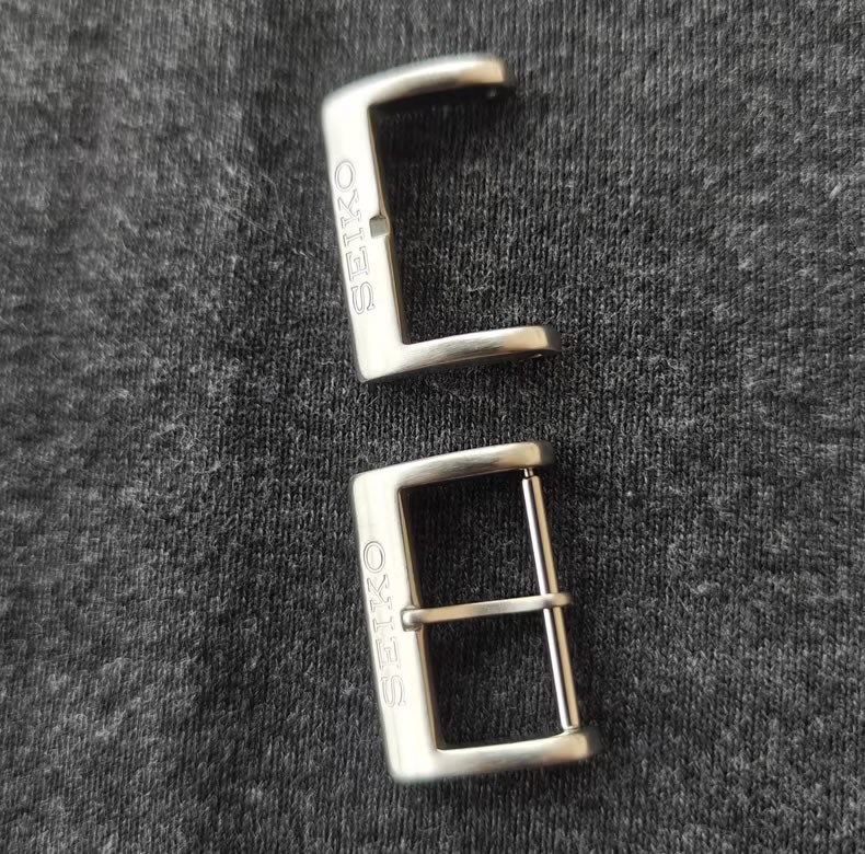 Genuine SEIKO silver brushed finish buckle with pin clasp, 18mm and 20mm sizes
