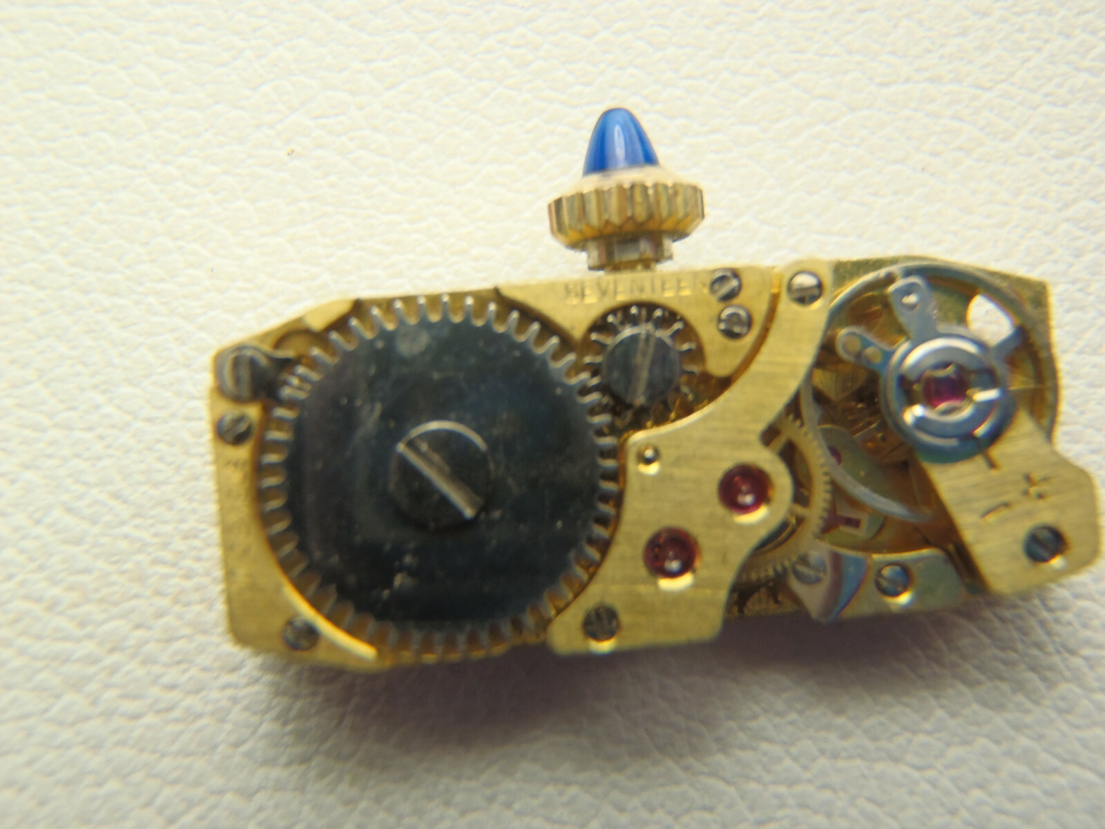 Andre Cheval WATCH MOVEMENT 17J WIND-UP 21.4 X 8.9MM SOLD 4 PARTS