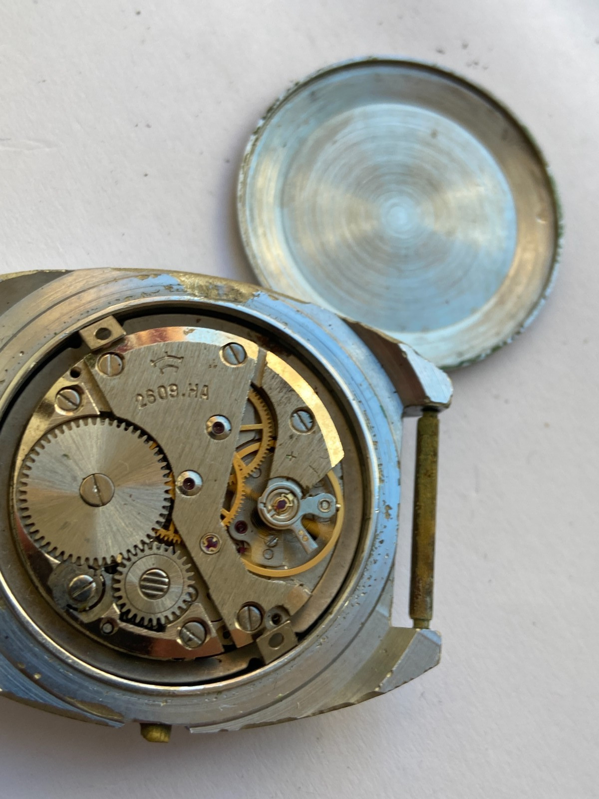 VINTAGE MEN WRIST WATCH PARTS NOT WORKING RAKETA TV CAL 2609 HA USSR
