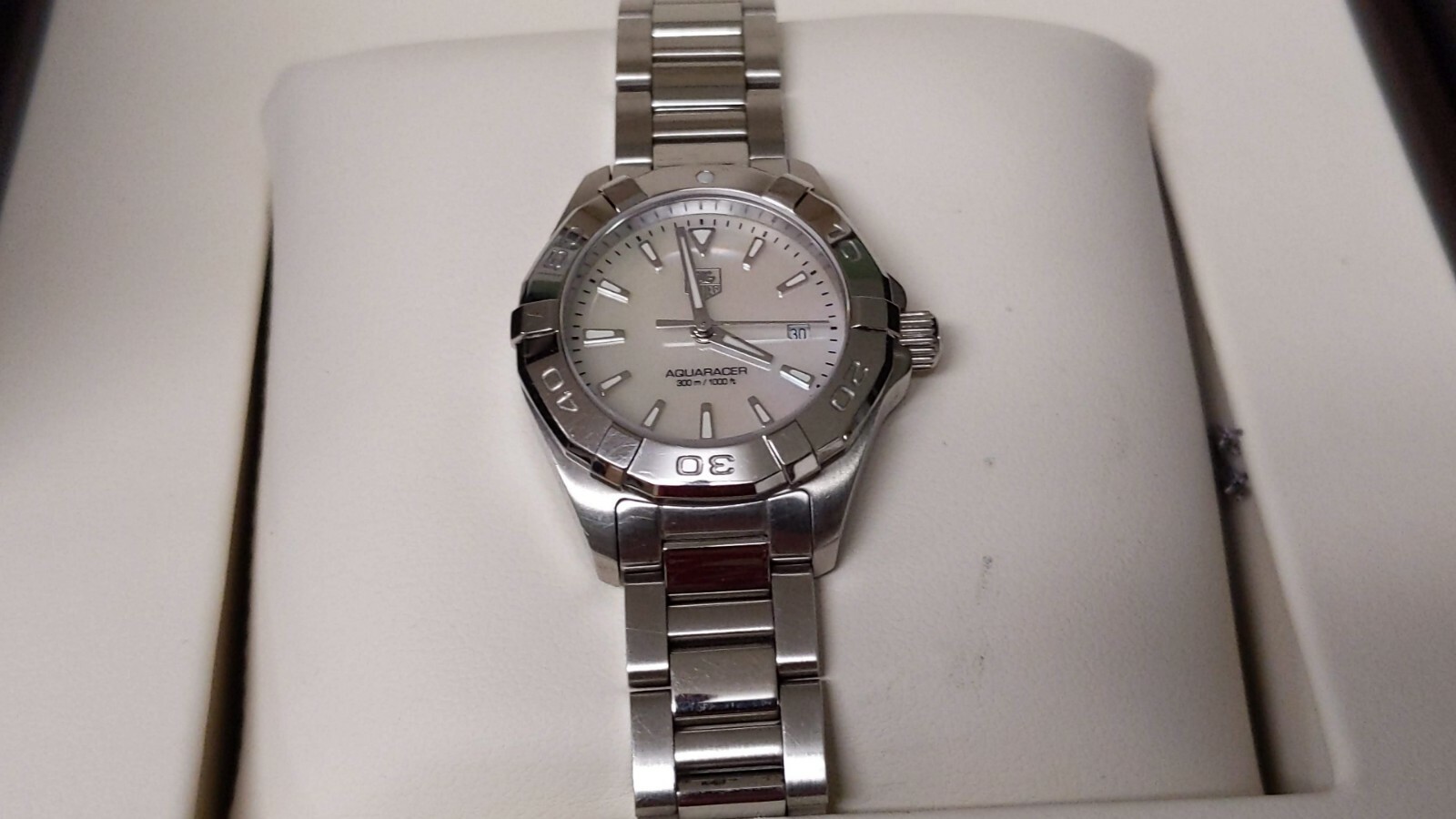 Tag Heuer Aquaracer Ladies watch S/S watch, with extra links great condition