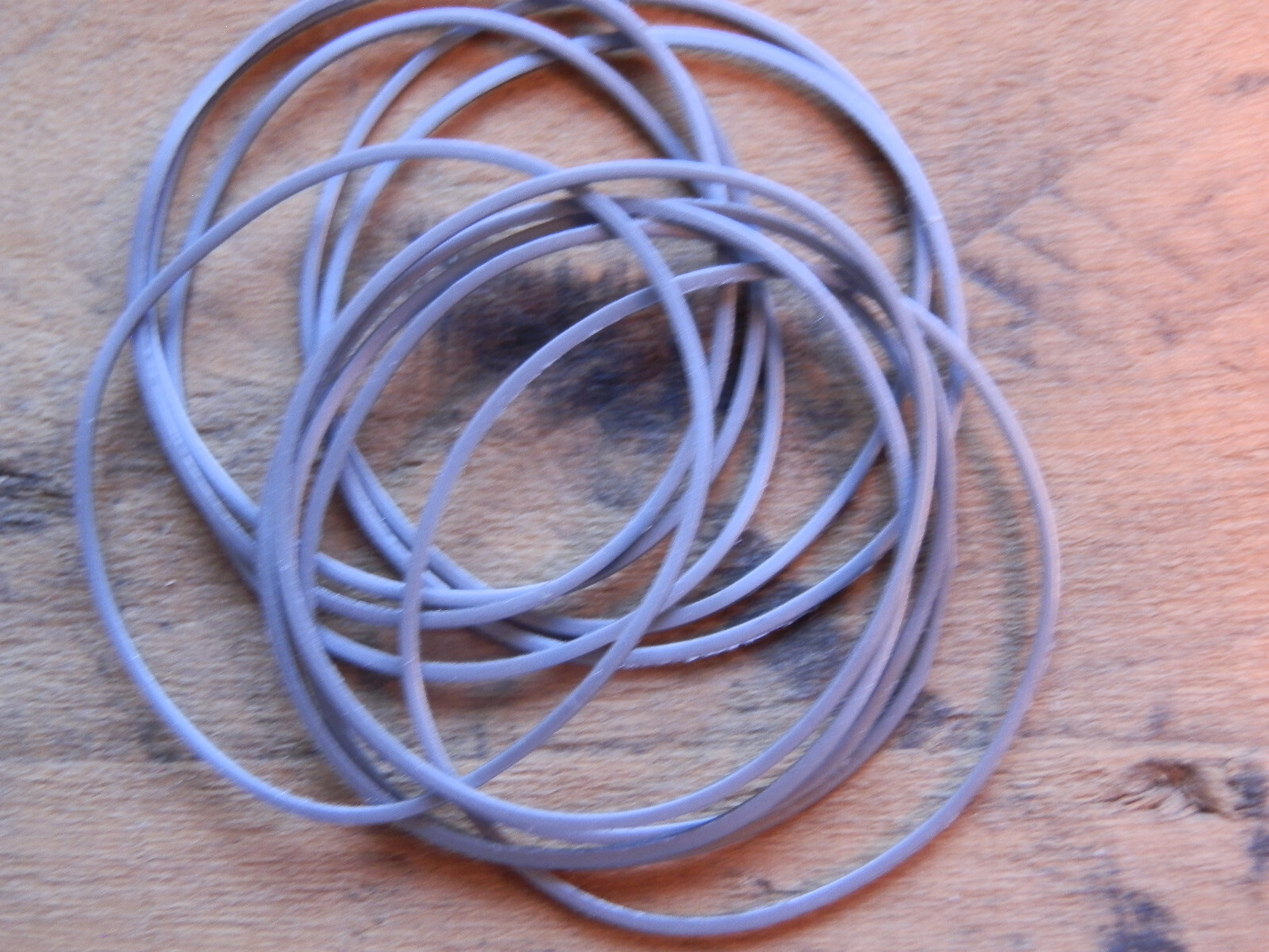 1 PIECES … 725 1/2…FLAT GASKET FOR WATERPROOF WATCH CASES