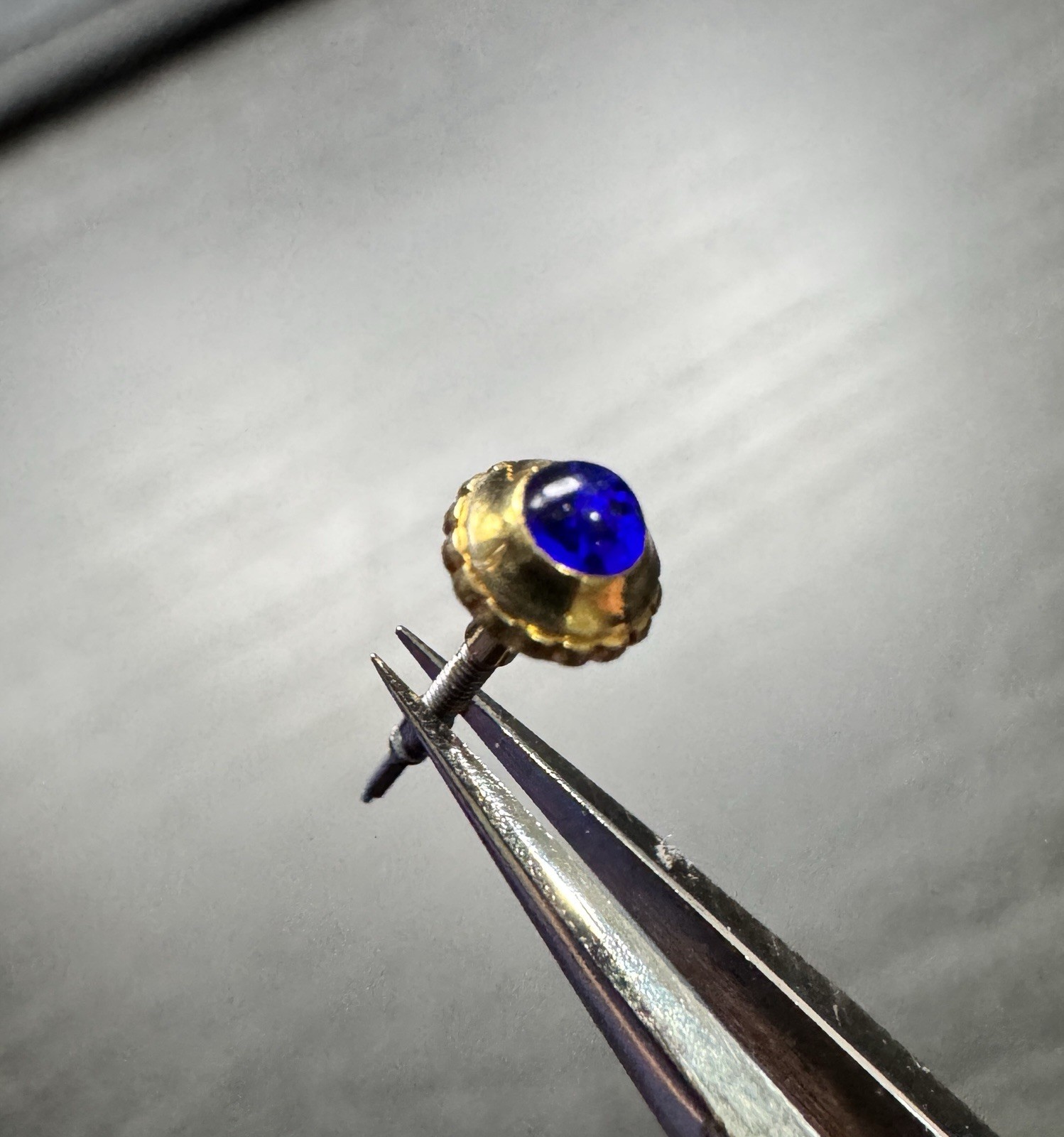 Genuine Cartier Crown Gold Plate With Blue Sapphire Stone 4.4 mm Tube 1.6 mm C24