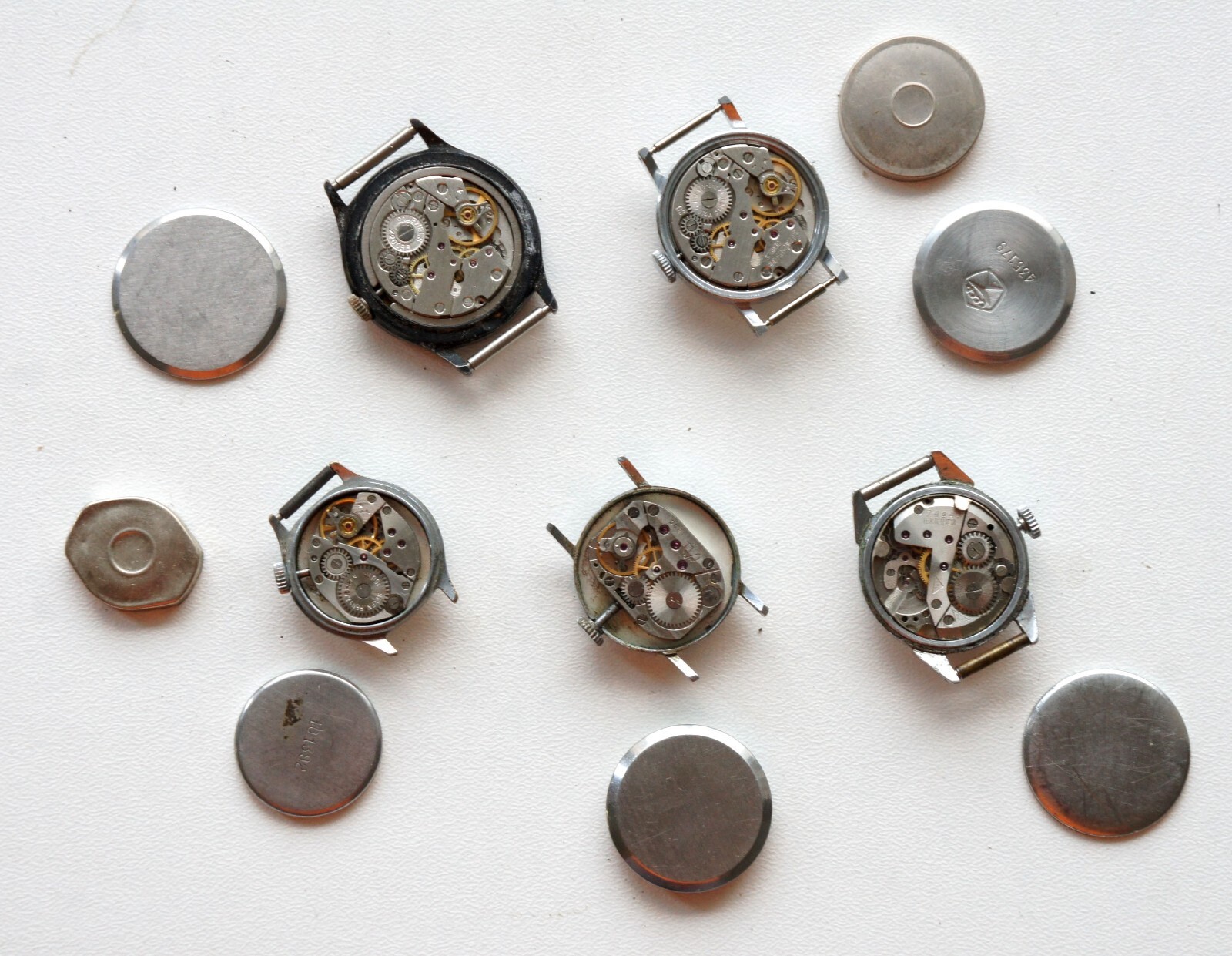 VINTAGE WOMEN LADIES WRIST WATCH LOT 10 LUCH ZARYA CHAIKA KOMETA PARTS USSR CCCR
