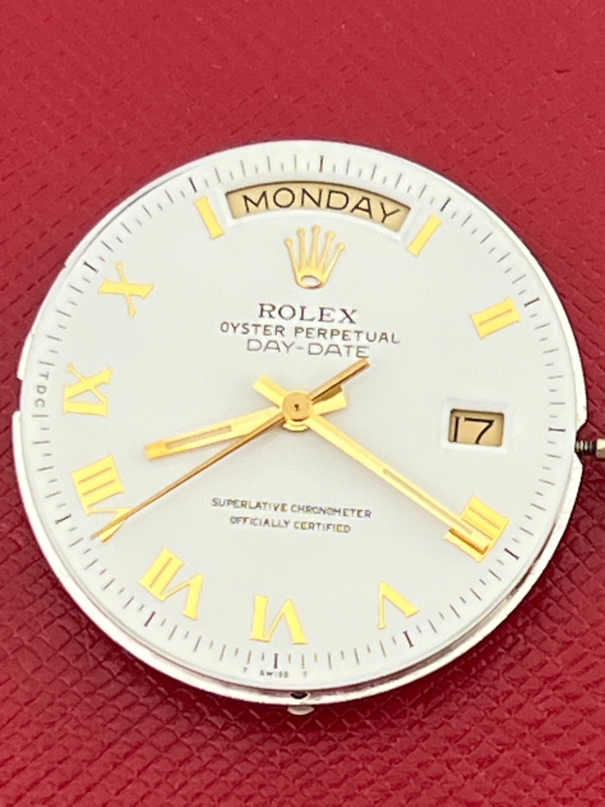 ROLEX QUARTZ DAY-DATE CALIBER 5055 MOVEMENT NEEDS SERVICE – NICE!