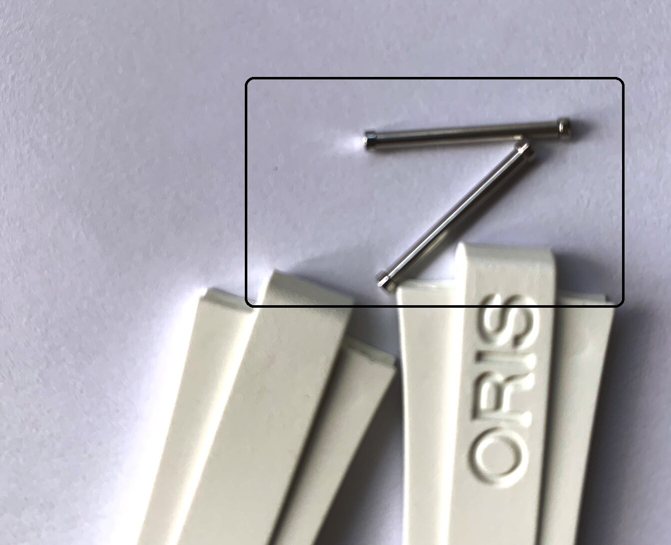 2 ORIS screw bar pin tube Aquis Date 7652 Ø36mm RUBBER band strap 4 18 31 18mm