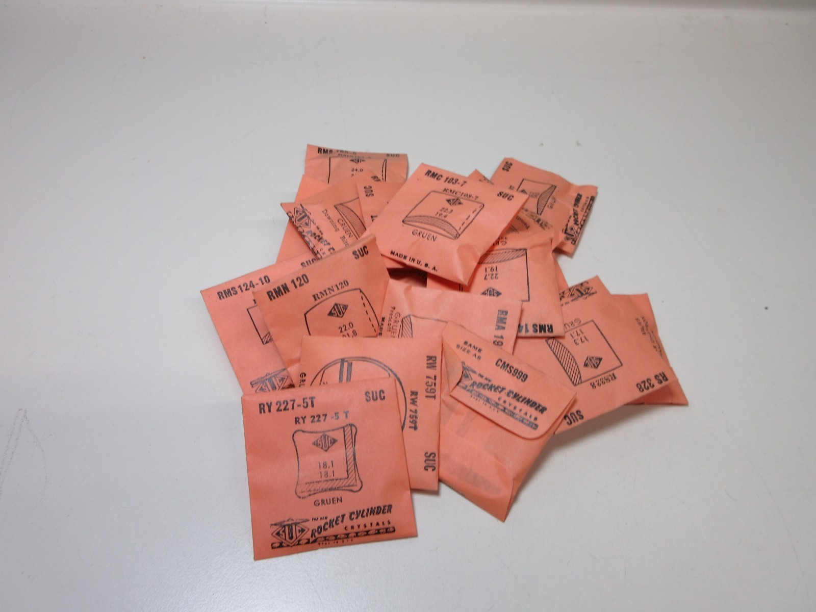 LOT OF SUC FOR GRUEN MENS WATCH CRYSTALS WATCHMAKER REPLACEMENT PARTS #24