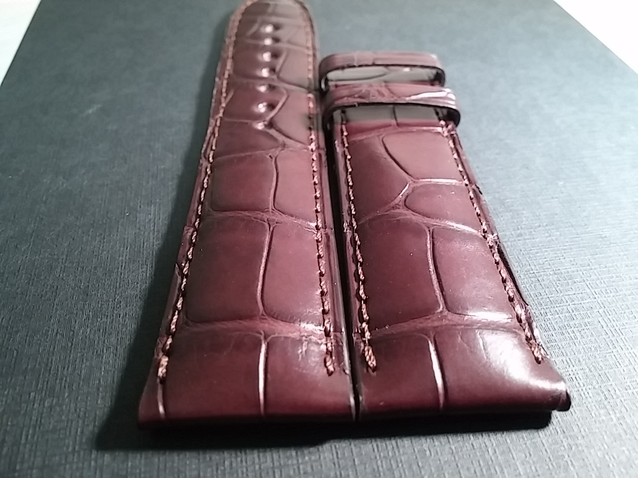 Montblanc band, 22/20mm Dark dark Brown, crocodile, NEW, lightly padded