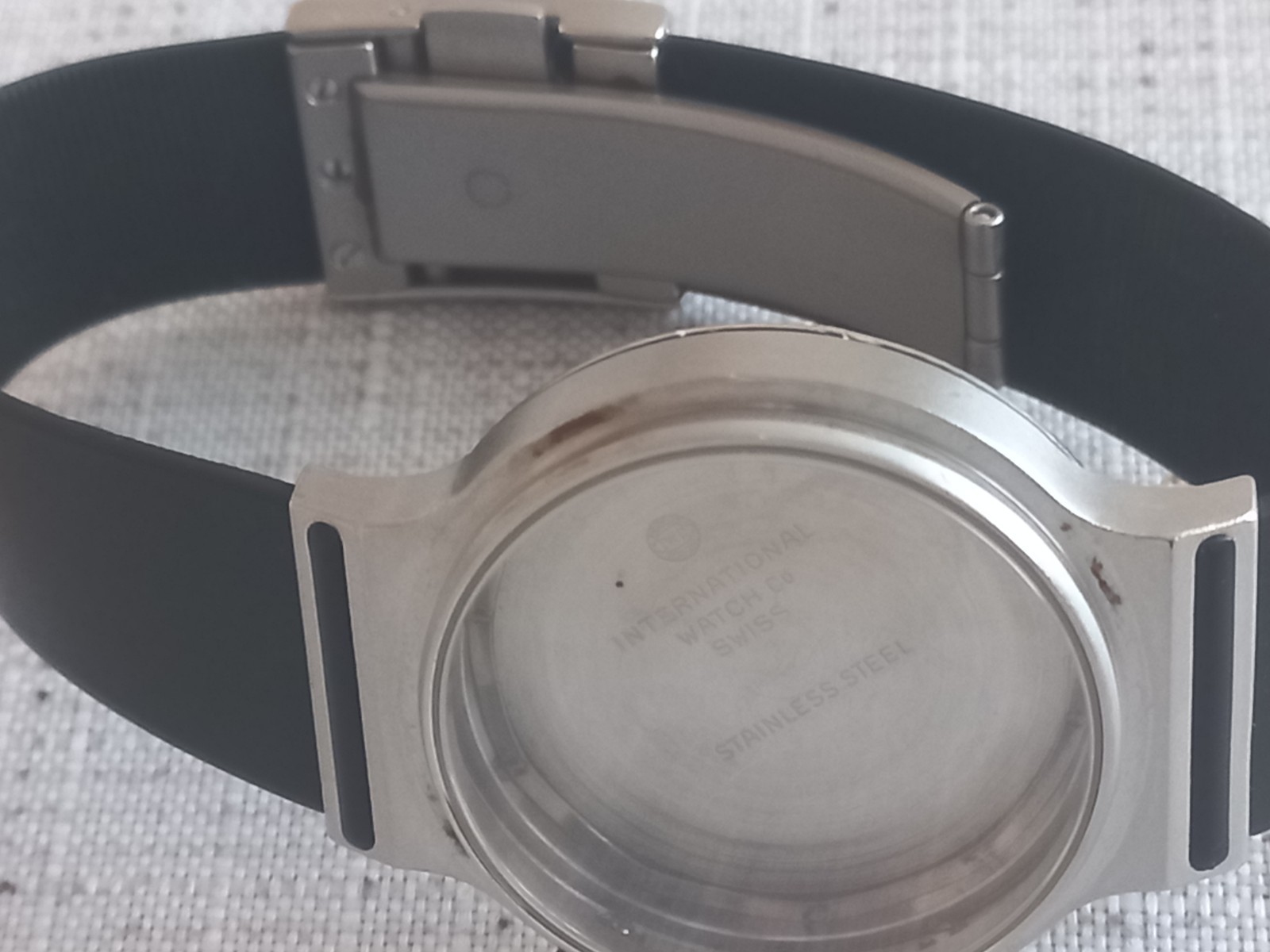 IWC PORCHE DESIGN CHRONOGRAPH WATCH CASE WITH RUBBER BAND BUCKLE AND PUSHERS