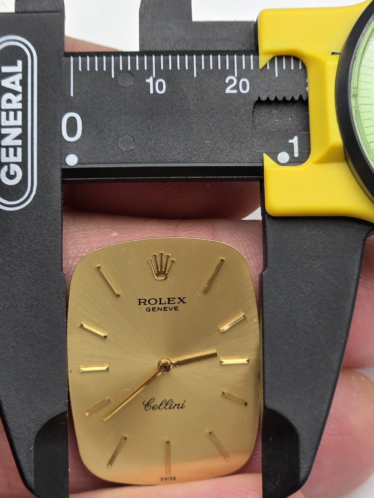 ROLEX 18k Gold Dial,Hands,Marker & Crown 18 Rubies Men’s Collectible Watch Movt