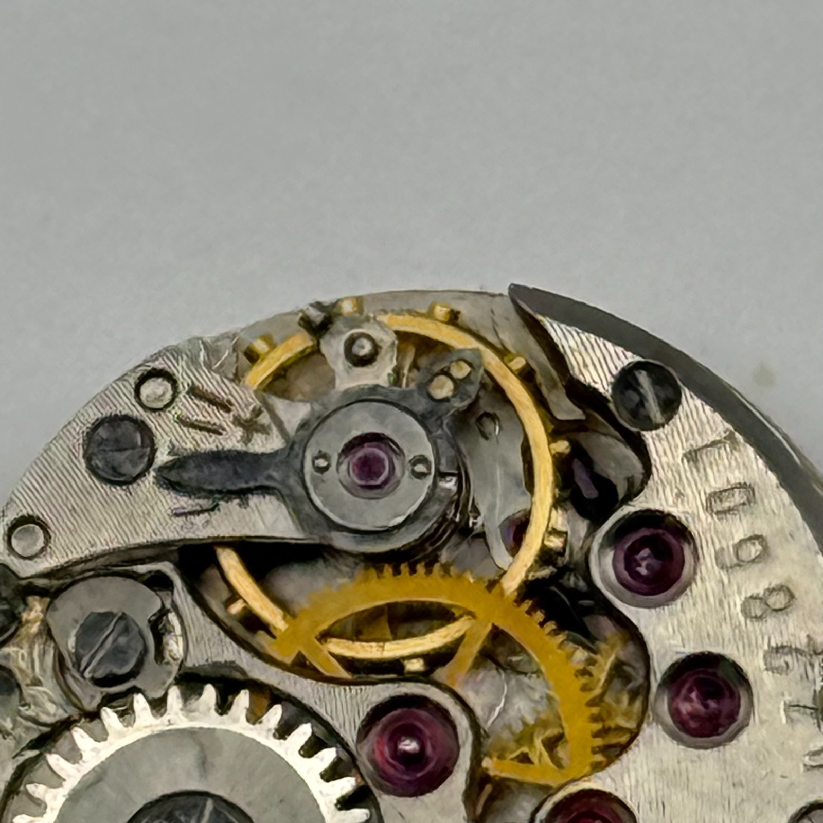 Chaika 1600 Watch Movement Volga Foreign Manual Wind Vintage Parts Repair 16.4mm