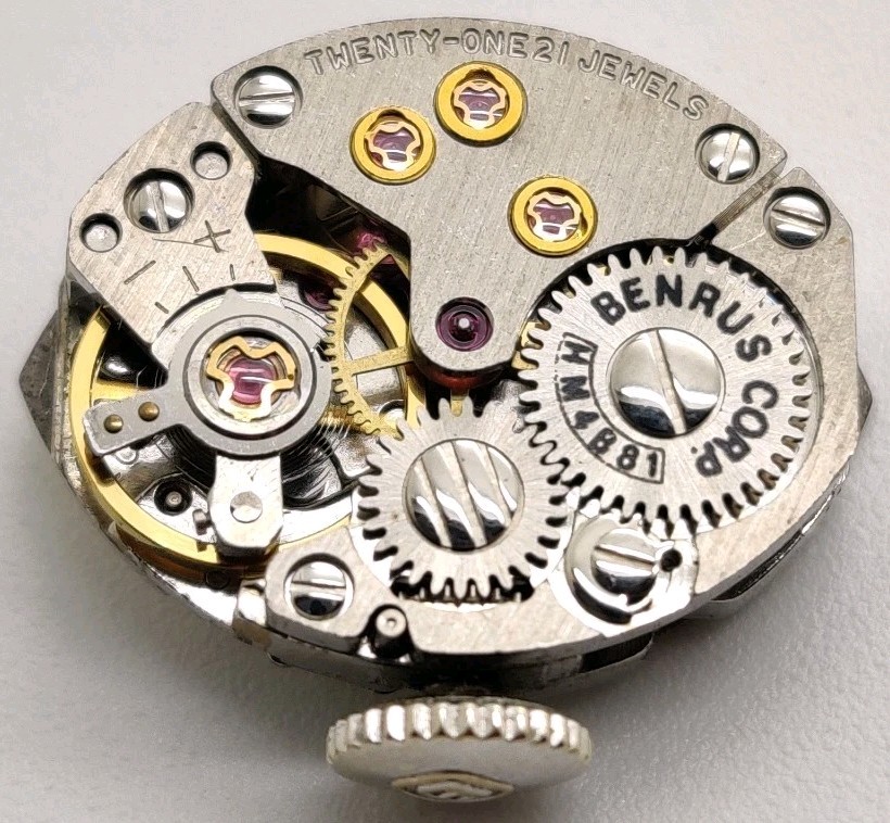 Vintage Benrus Model HM4B81 21 Jewel watch movement running