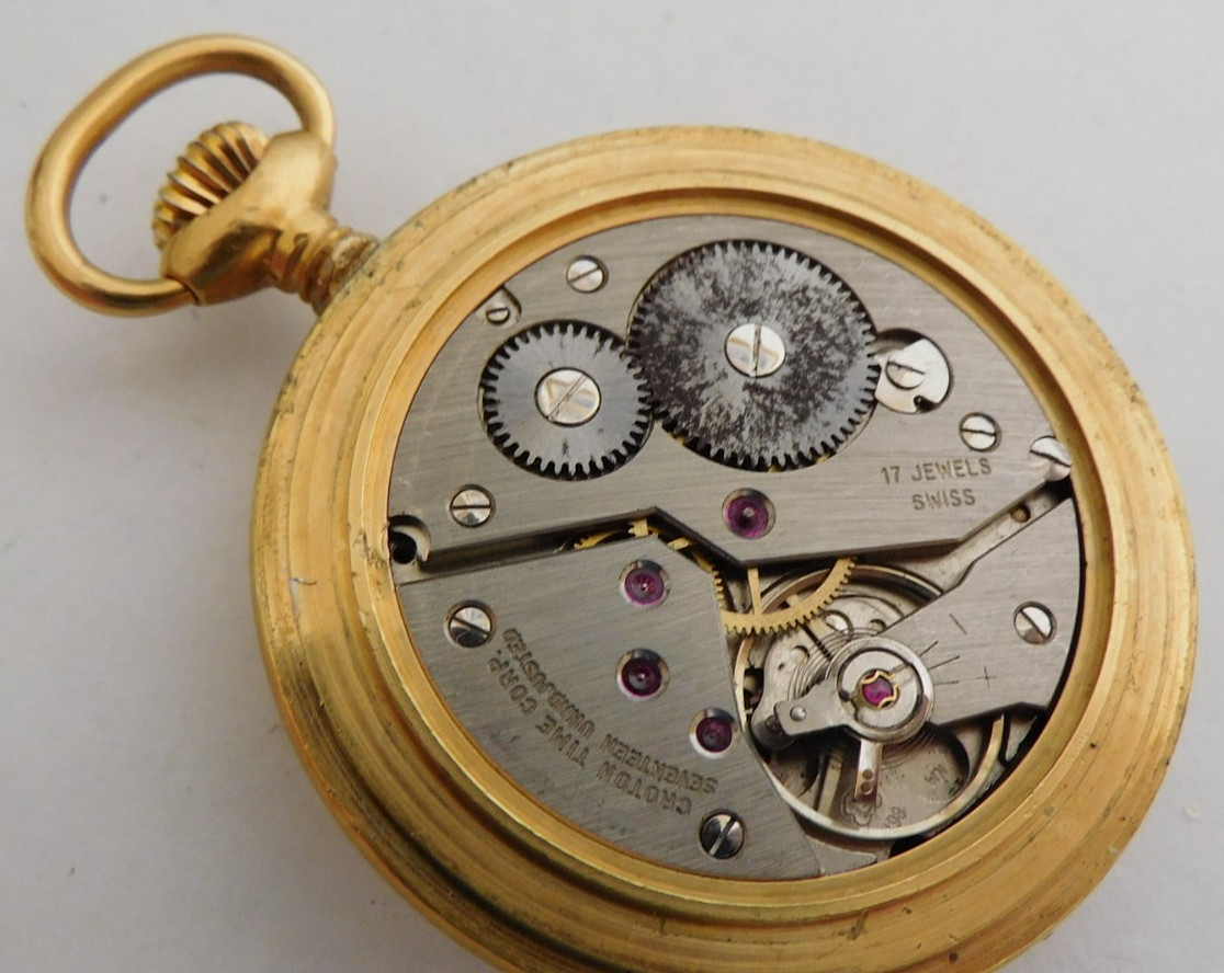 UT 6498 P.W. FOR PART or REPAIR NOT RUNNING CRYSTAL BEZEL MISSING. 17 JEWELS.