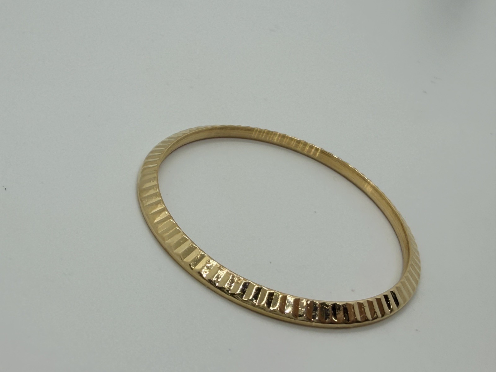 Original Rolex Fluted Bezel in 18k yellow gold for 36mm