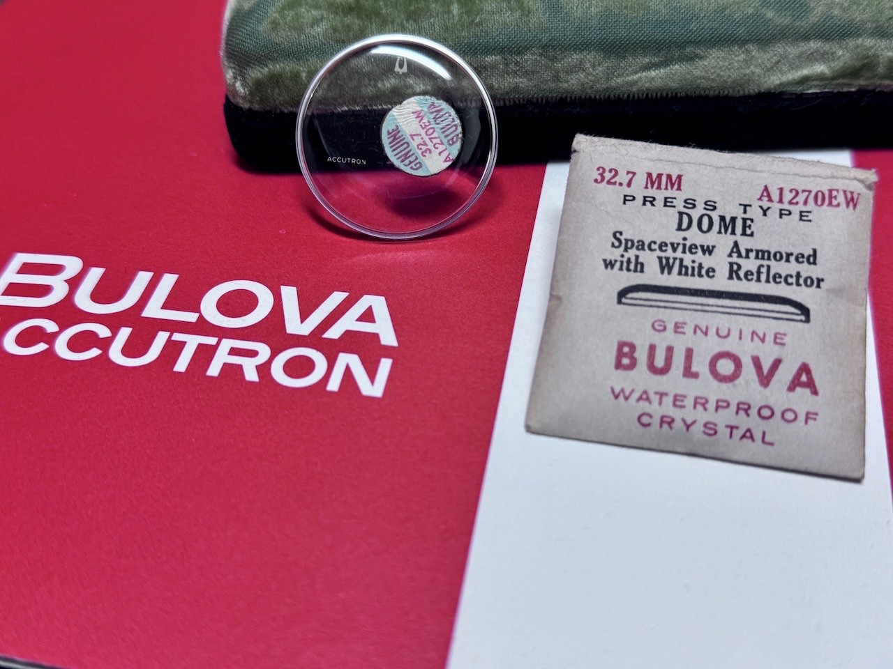 Vintage Bulova Accutron Spaceview watch factory crystal 32.7mm A1270EW in pack