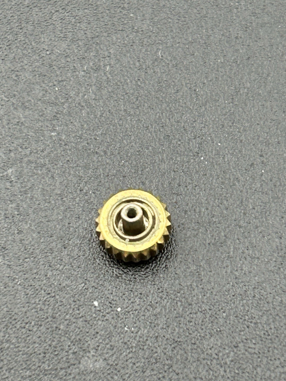 Vintage Rolex Super Oyster Crown 6.1MM GOLD COLOUR USE X42)