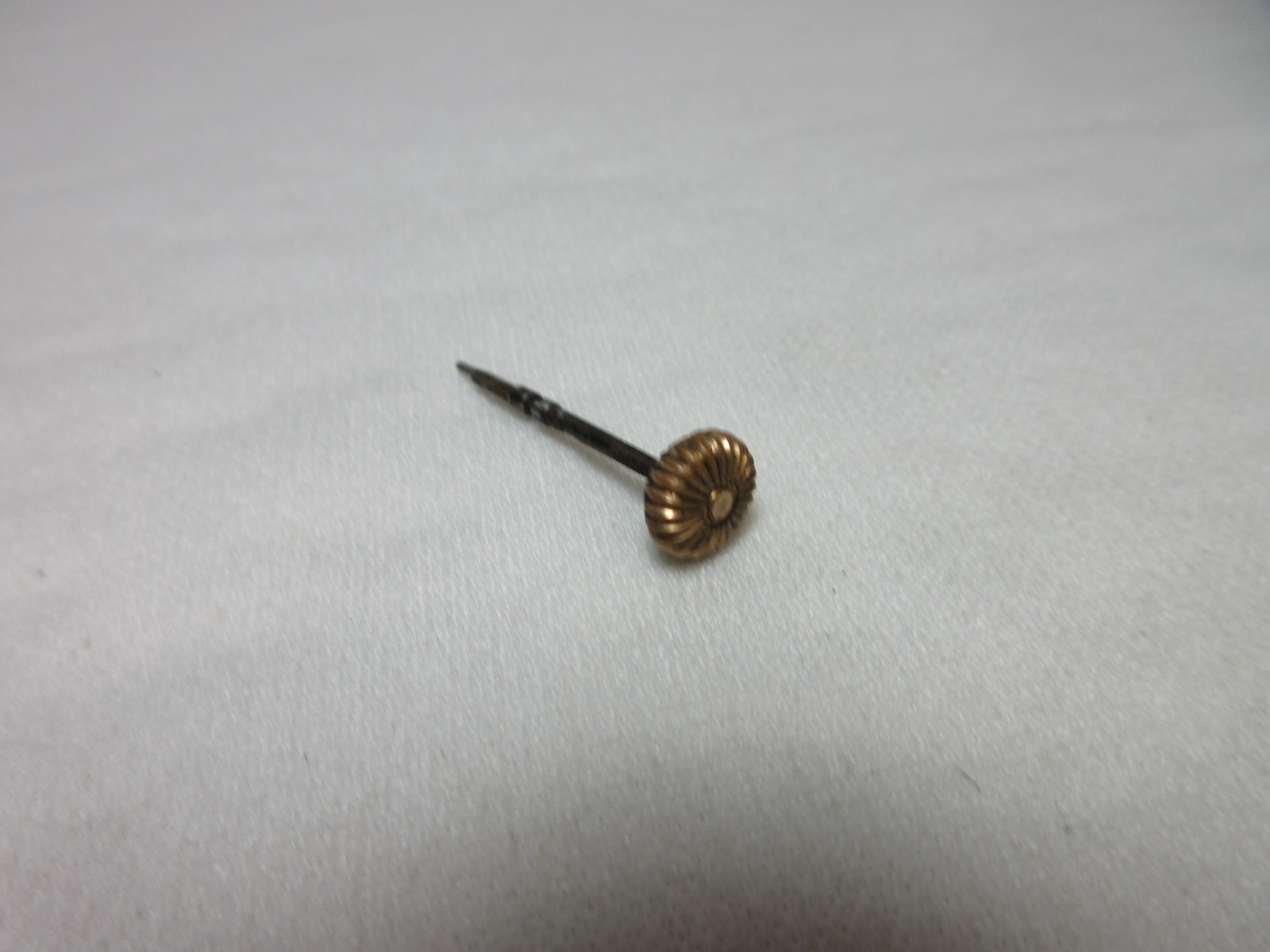 VTGE GOLD FILLED 8.15 MM POCKET WATCH CROWN WATCHMAKERS REPLACEMENT PART #7