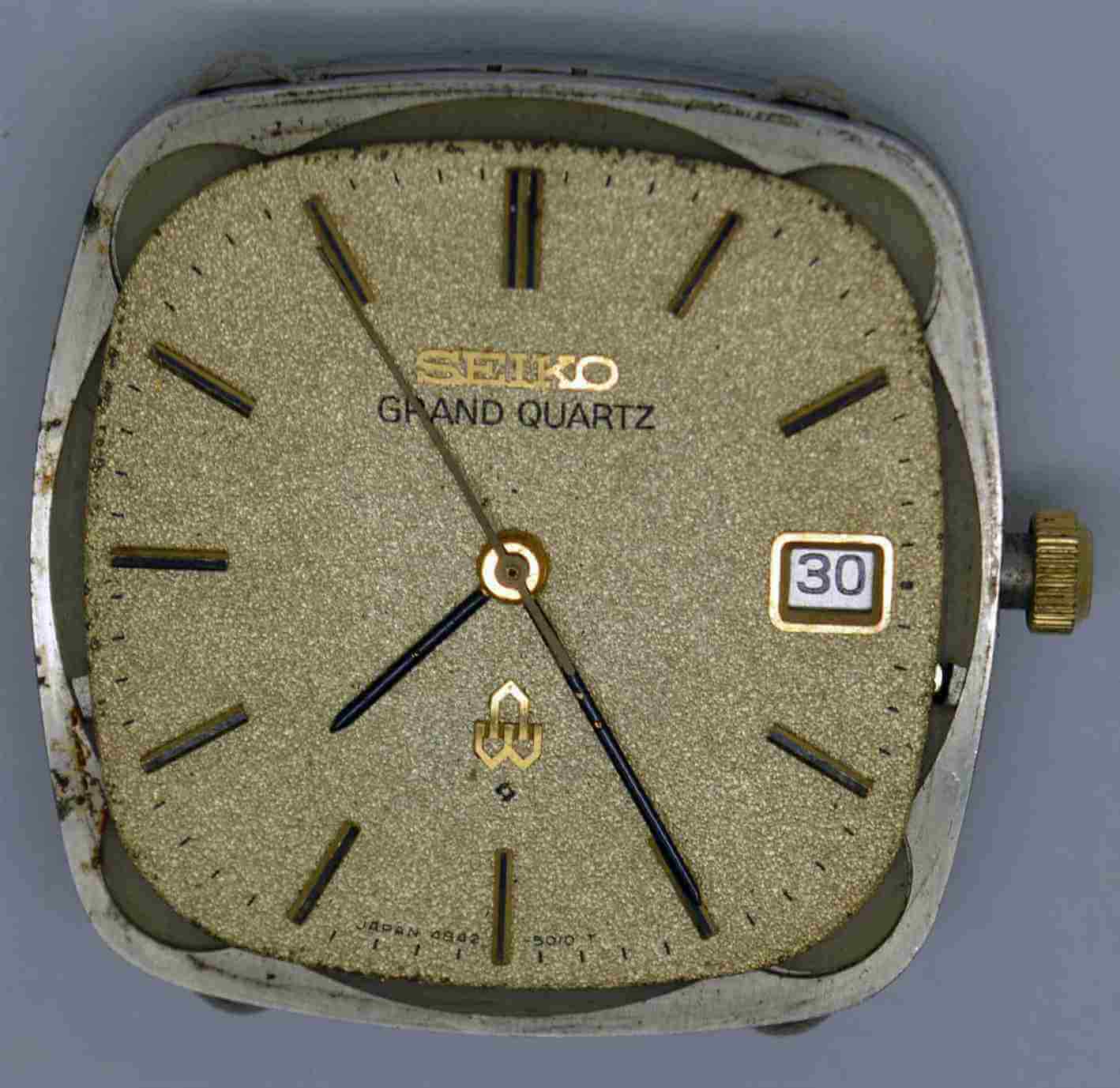 VTG SEIKO GRAND QUARTZ Movement & Case Back. Ref: 4842-5011. For Parts