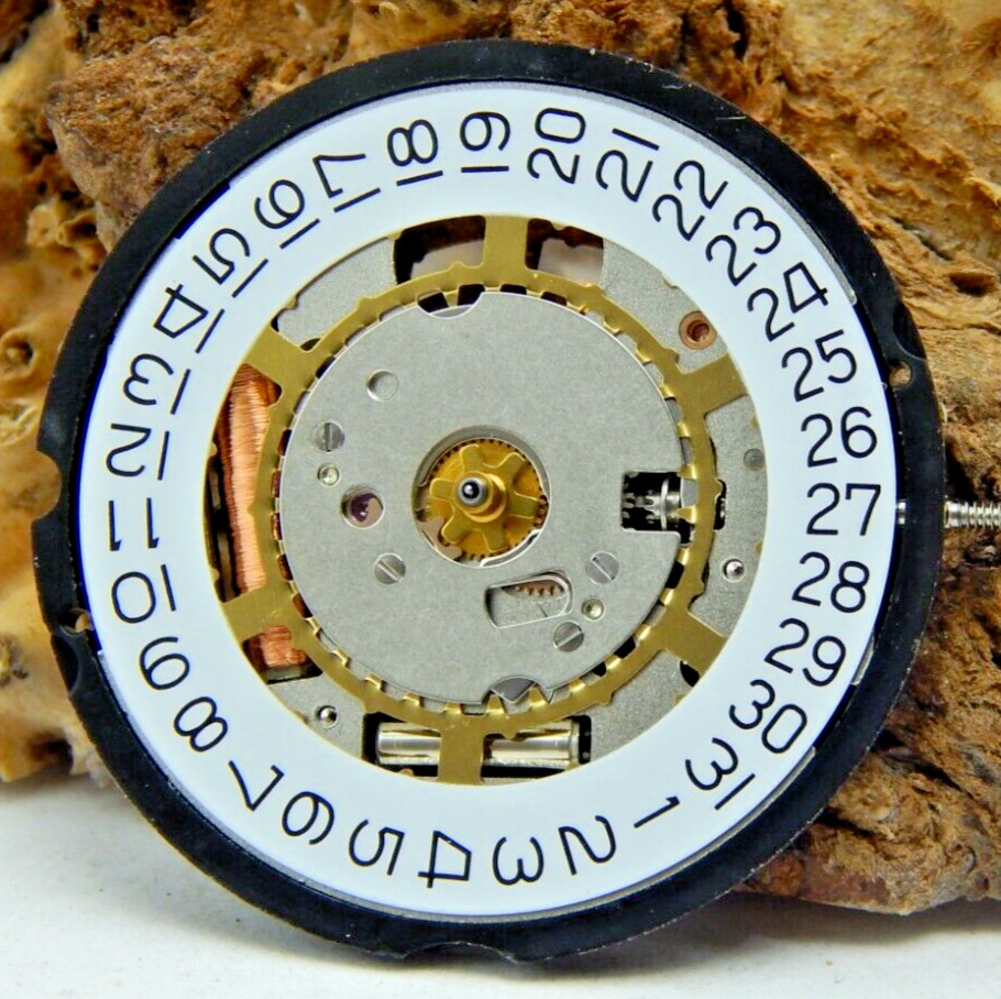 New Old Stock Ronda 715 H3 quartz men’s wrist watch movement with date and stem
