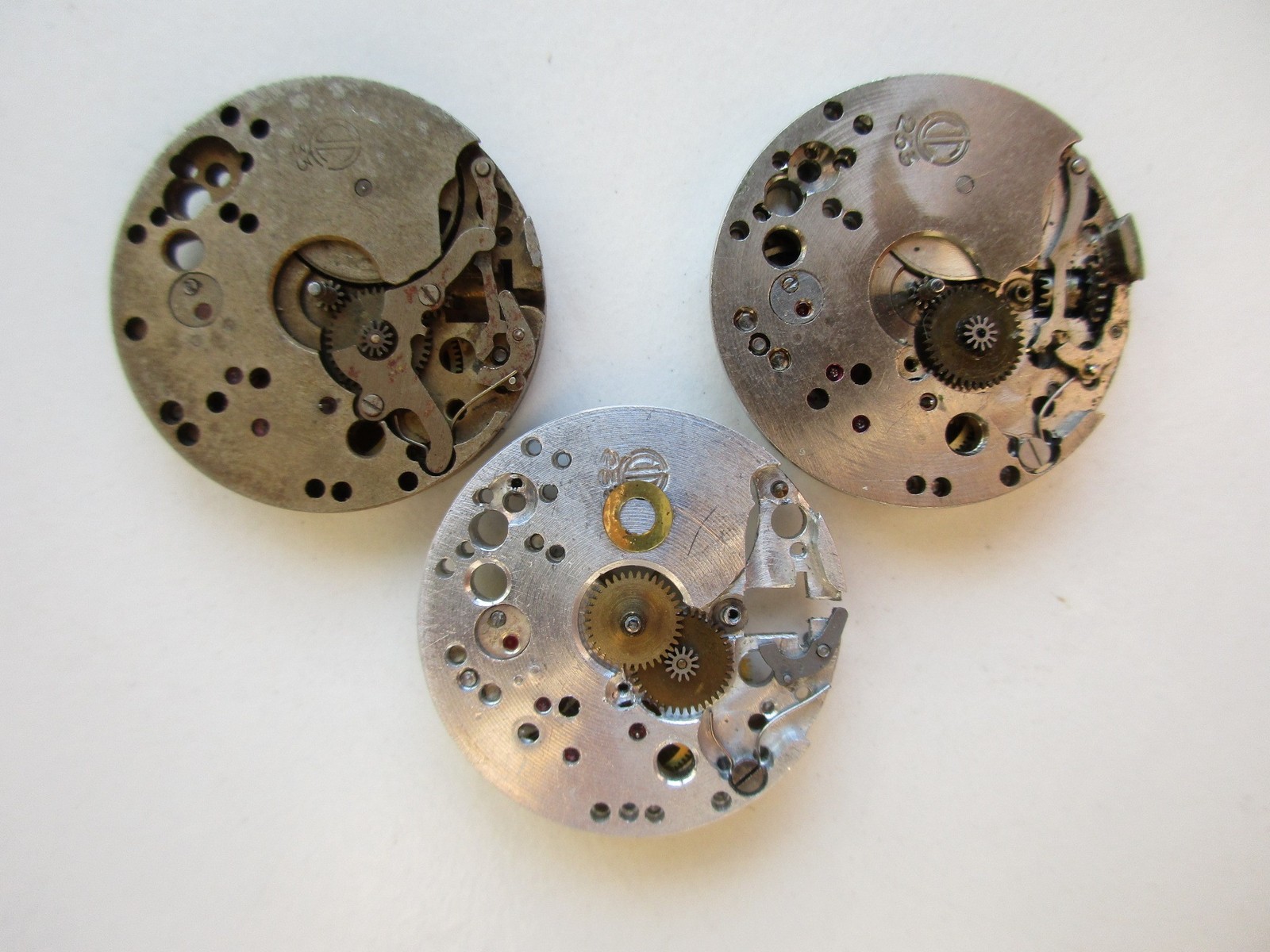 Cupillard cal. 233-60 vintage France watch movements – for parts