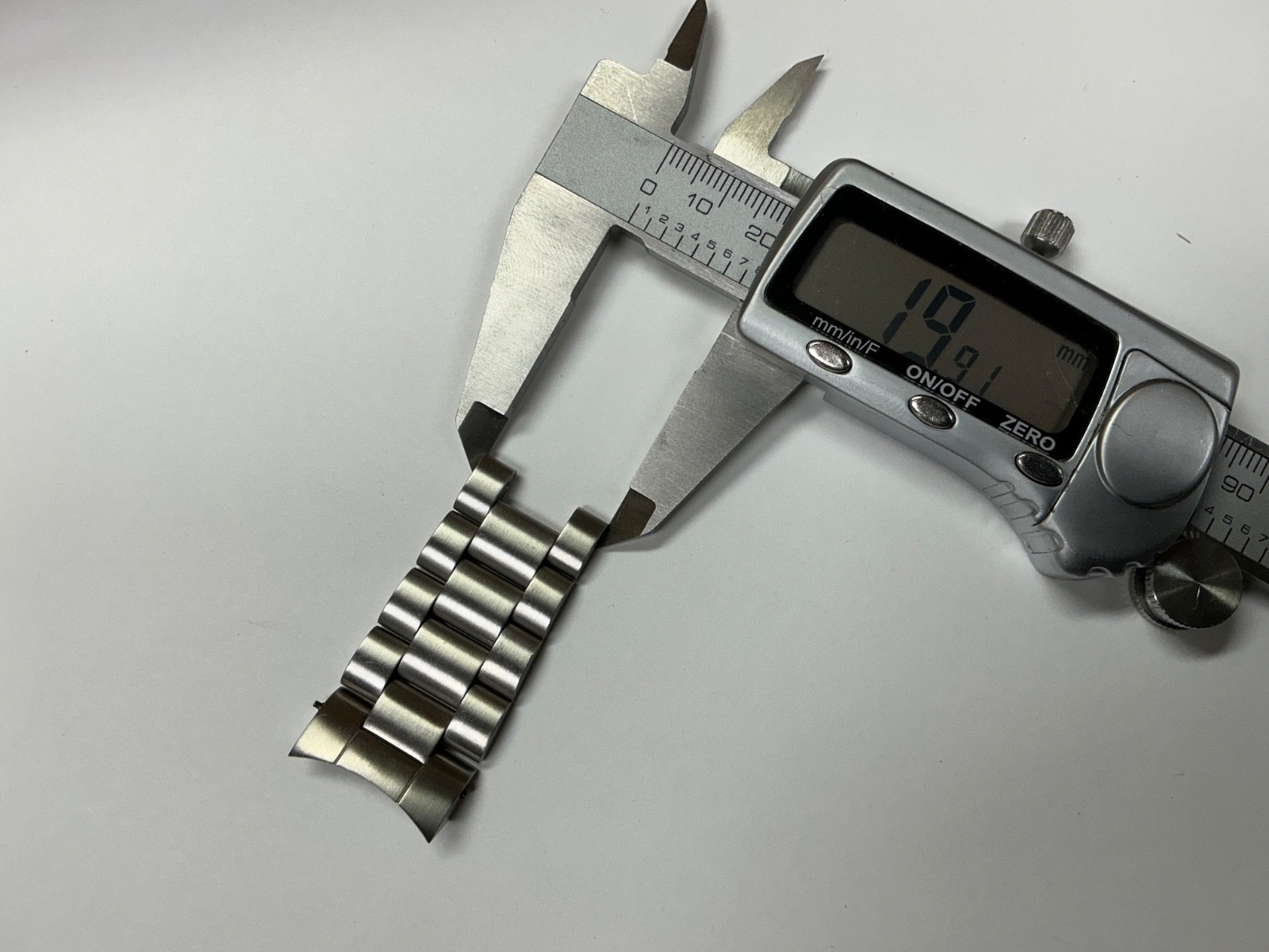 Hamilton multi-touch H915241 stainless steel partial band 22mm