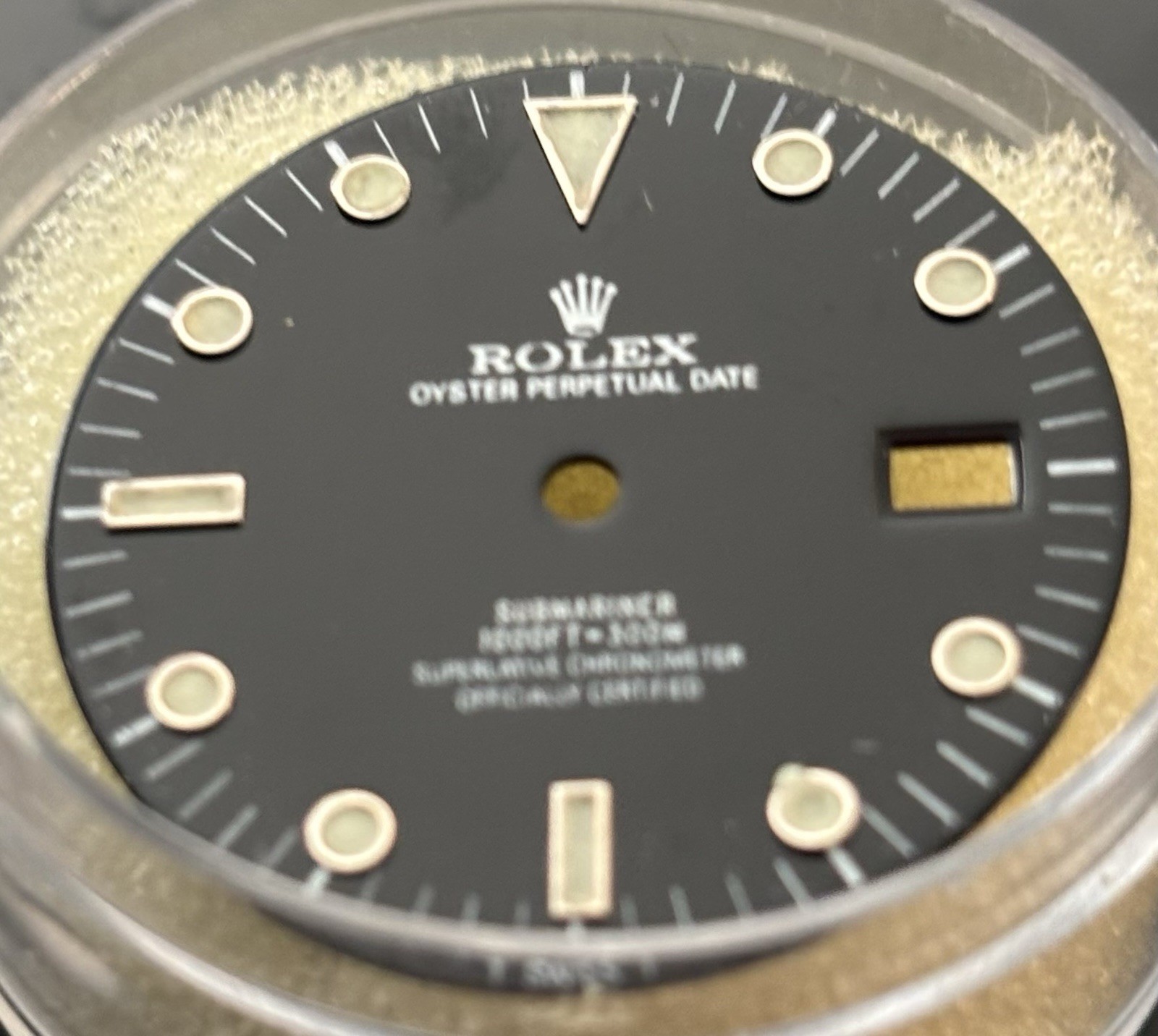Rolex Submariner Oyster Perpetual Date Black Dial. Vintage Ref 16610