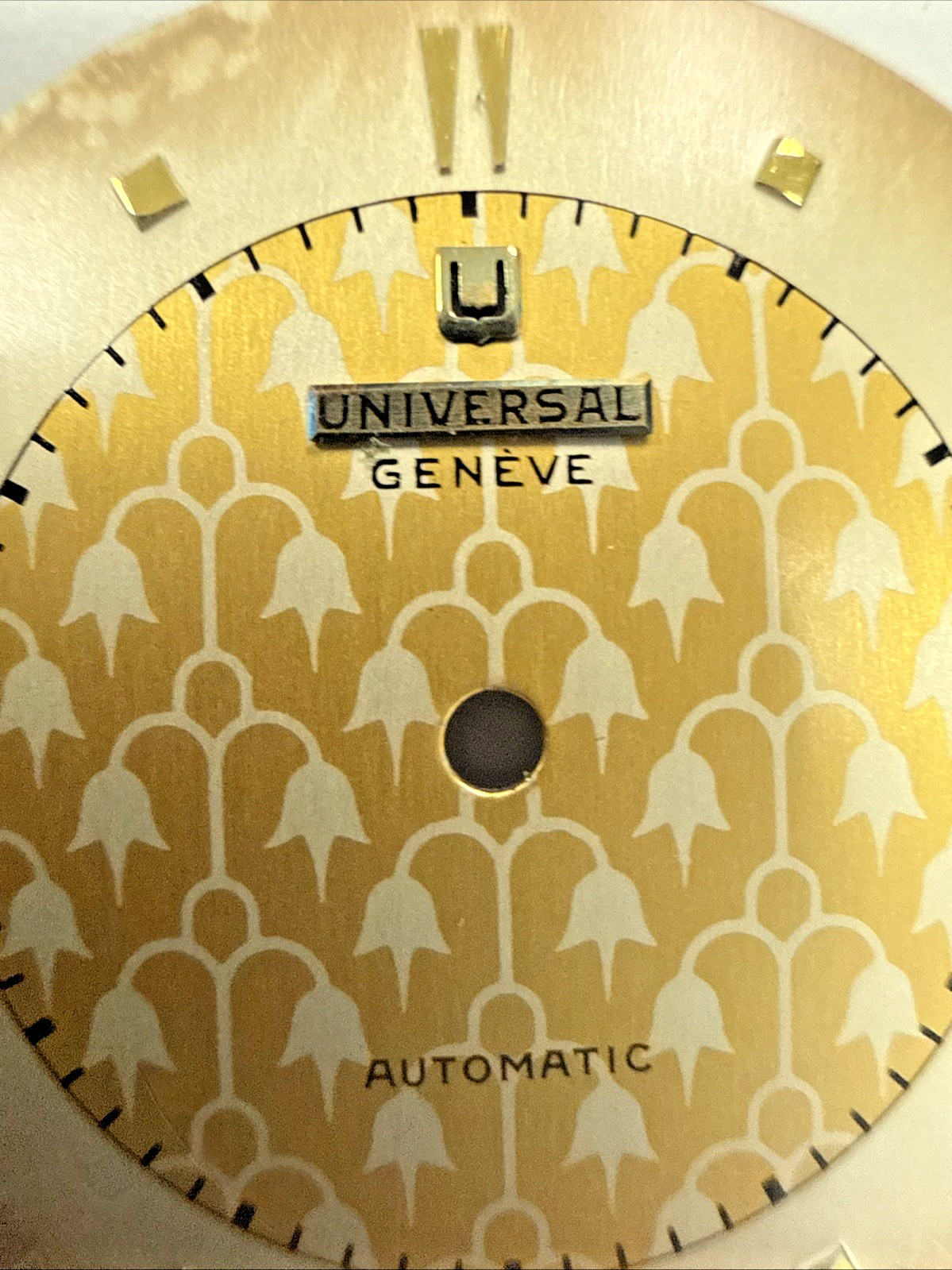 Universal Geneve Ref 10216 & 20209 Rare Fleur-de-lis Design Unusual Vintage Dial