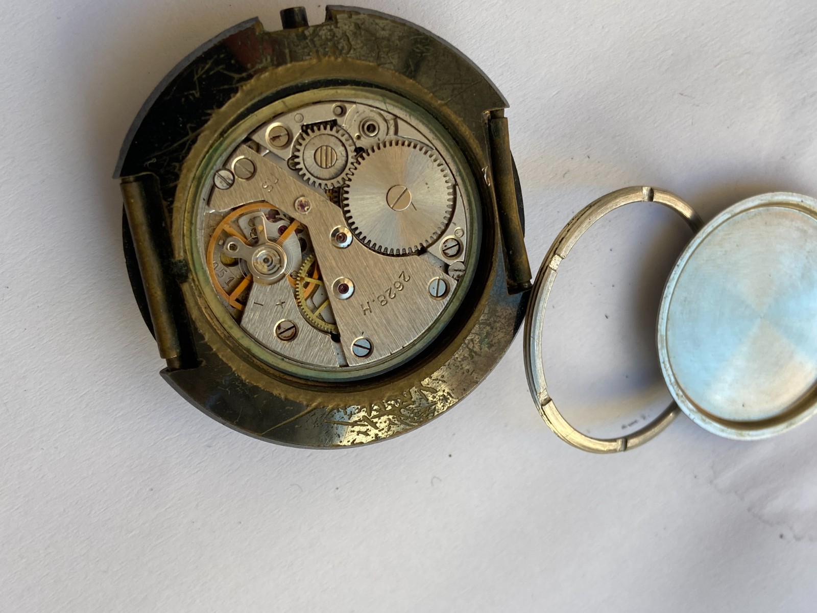 VINTAGE MEN WRIST WATCH PARTS NOT WORKING RAKETA TV CAL 2628 H USSR UFO