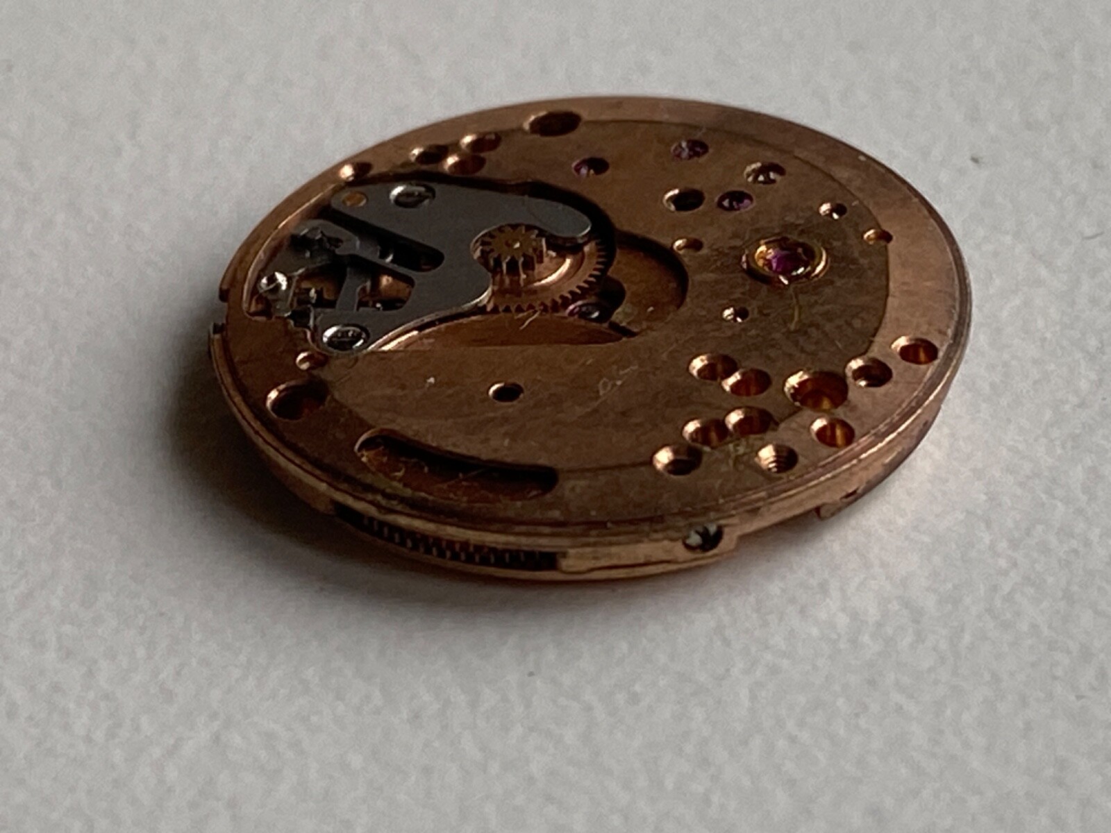 OMEGA – Manual Movement – 18 Mm Diameter