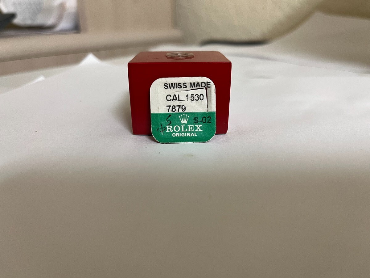 Genuine Rolex 1530 7879 Click Screw NEW 1 per order