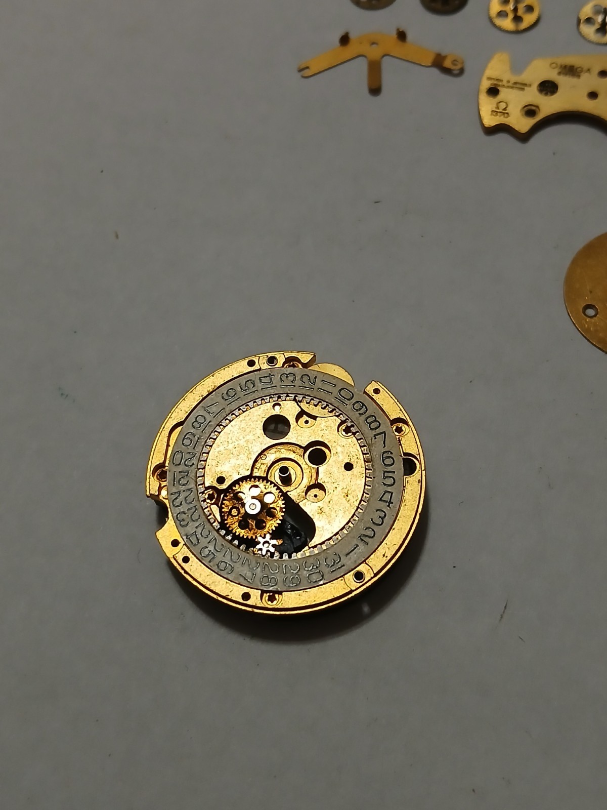 Vintage Omega Seamaster Quartz Movement Calibre 1370 For Spares Parts Or Repairs