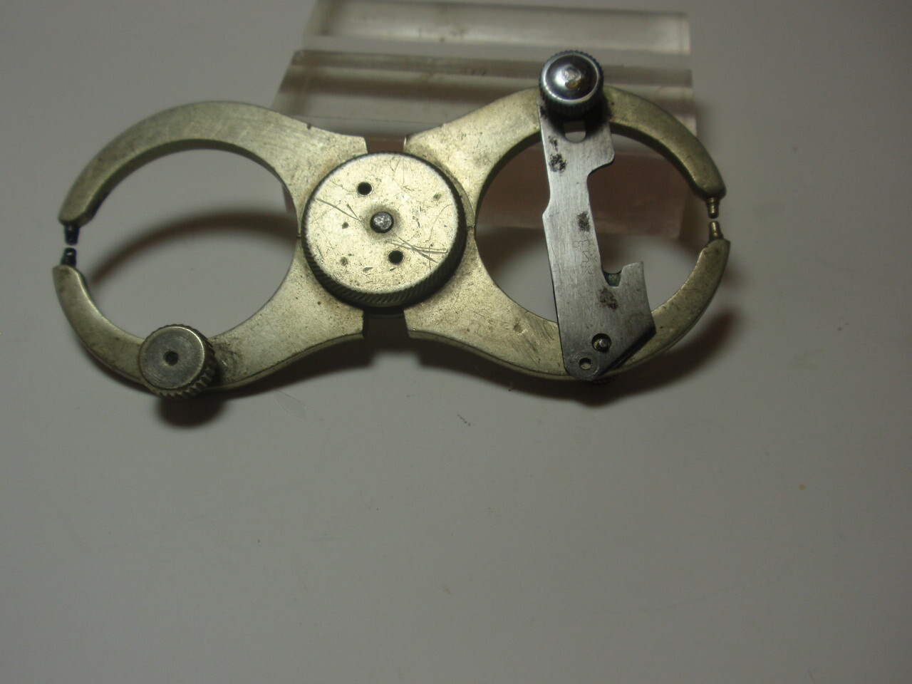 J E Kampe-Wal Tham- Masswatch Balance Truing &Poising Calipe Watch Tool #HMS60