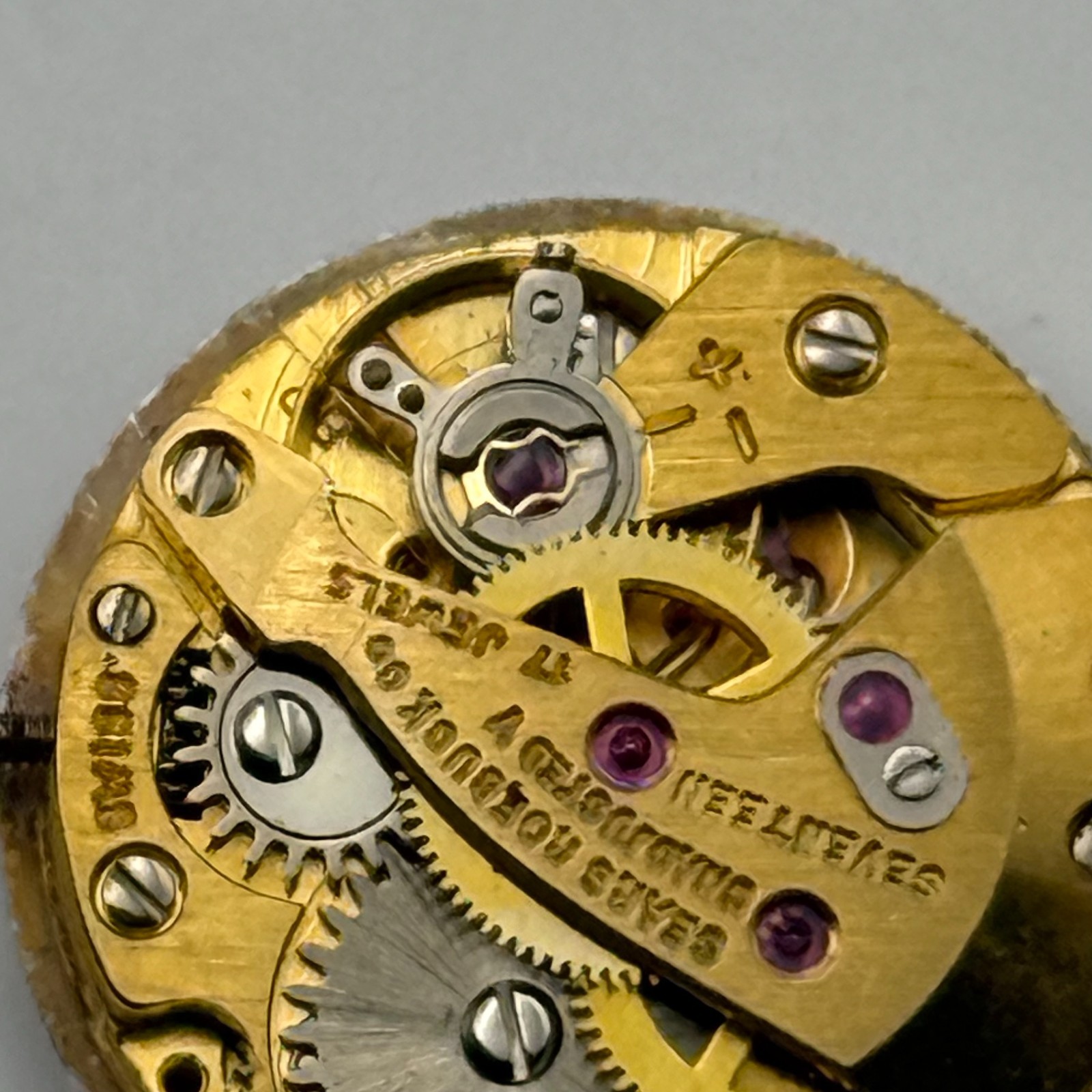 FHF 57-21 Fontainemelon Watch Movement Tradition 17 Jewels Swiss Parts 15.2mm