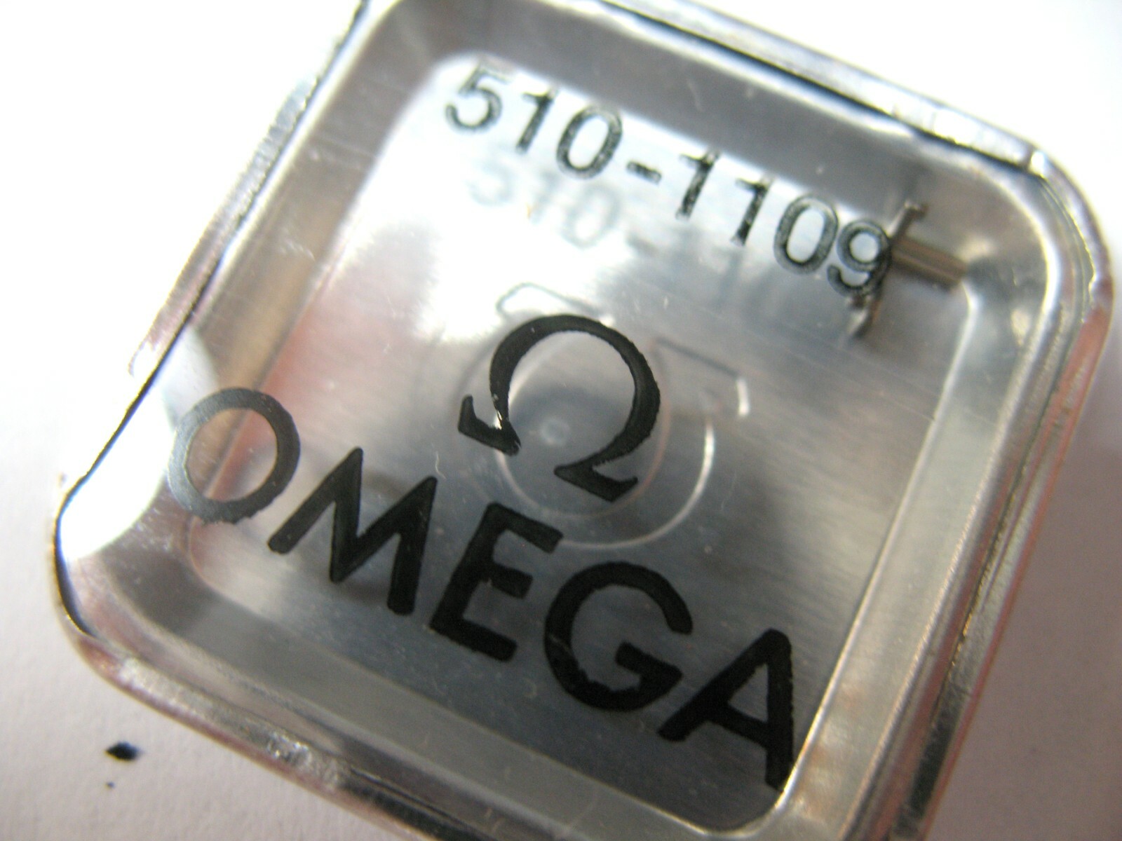 OMEGA 510 ASSORTED WATCH MOVEMENT PARTS