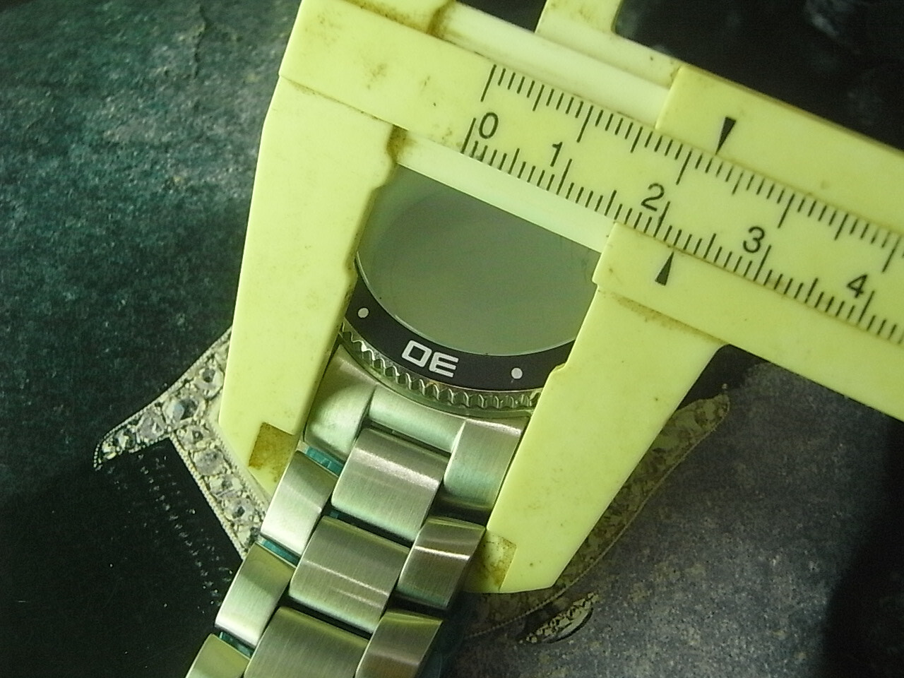 Defective NOS 40MM ESQ BY MOVADO DIVER CASE WITH 22MM SS WATCH BAND BRACELET
