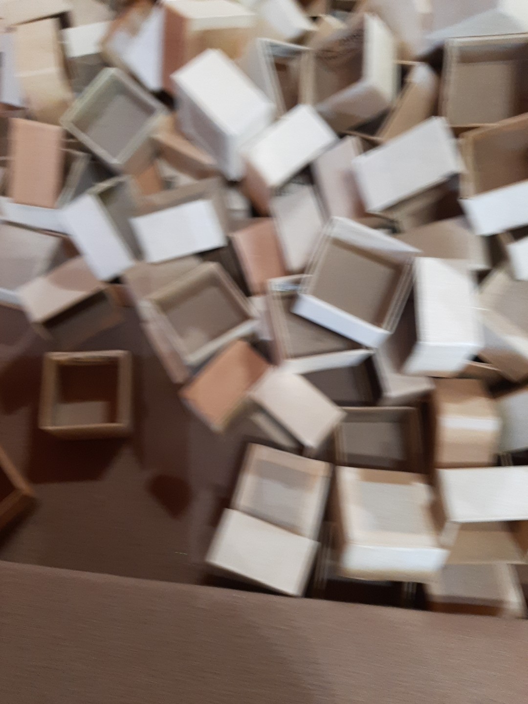 LOT OF 60 PLUS B B GLASS WATCH CRYSTALS WATCHMAKER REPAIR PLUS BOXES