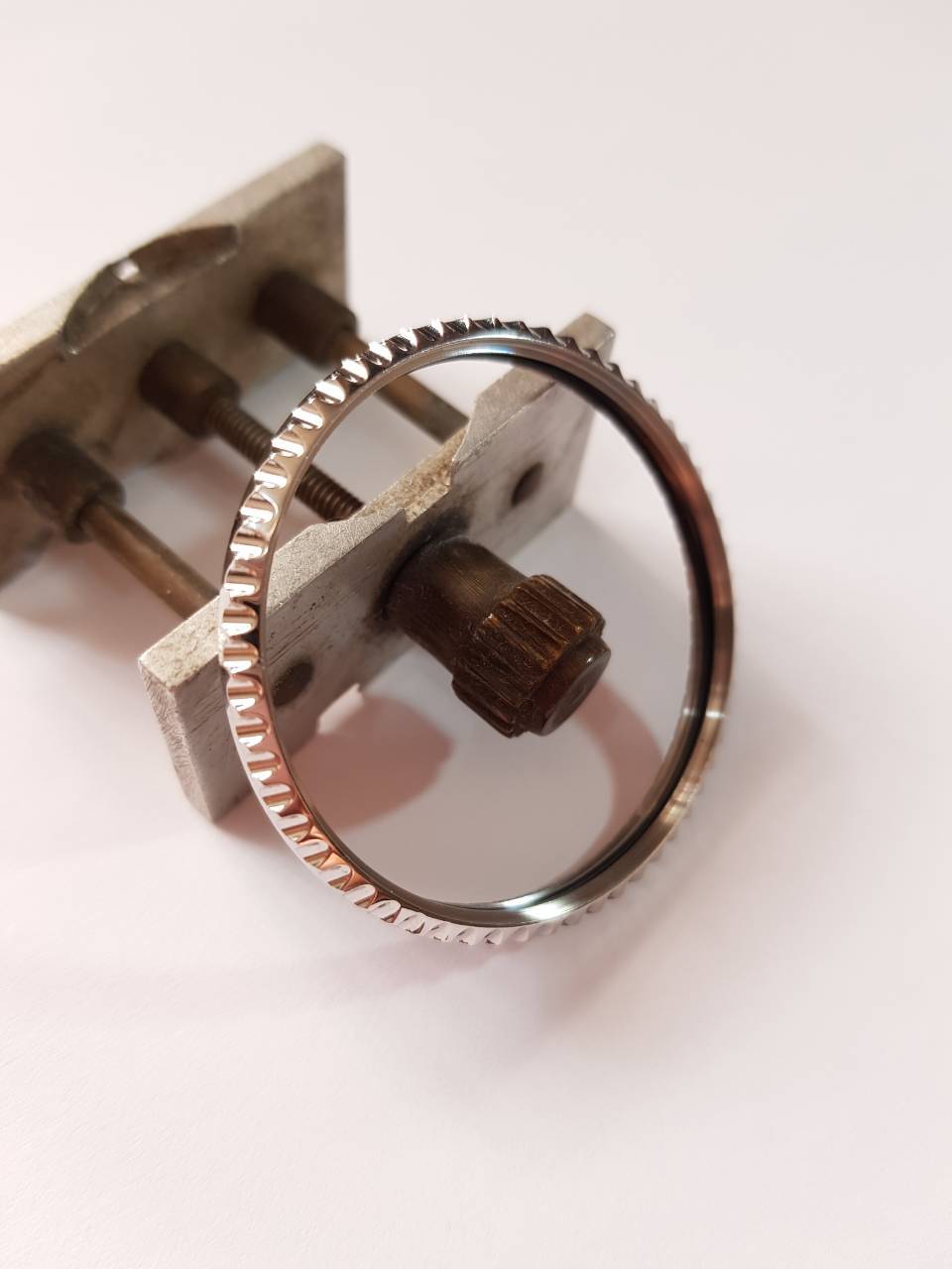 NEW STAINLESS ROTATING BEZEL W/GASKET LARGE DIVERS 7002-7001 /6309-7040 WATCH