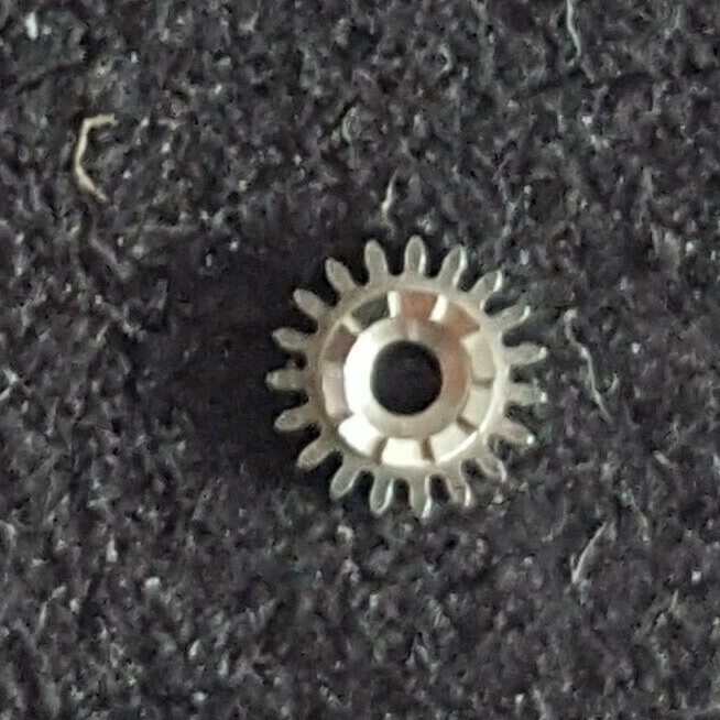 Enicar Caliber 1140 Part Number 410 (Winding Pinion)