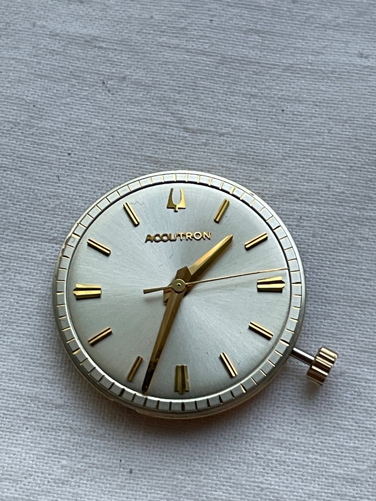 Bulova Accutron 2180 GREAT DIAL – movement for mens watch UNTESTED, lot 1505