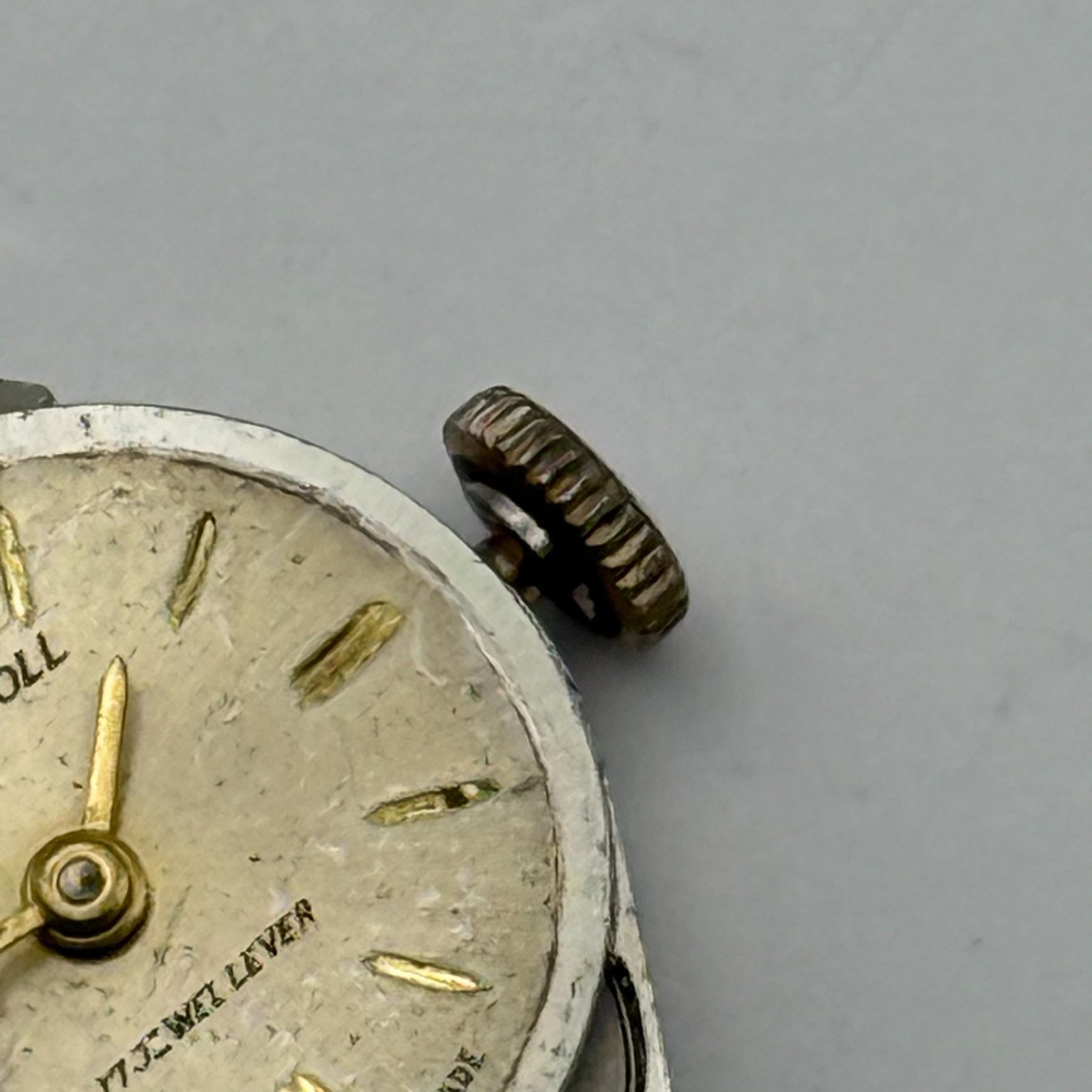 FHF ST 69-21 Watch Movement Ingersoll 17 Jewels Lever Manual Wind Parts 17.7mm