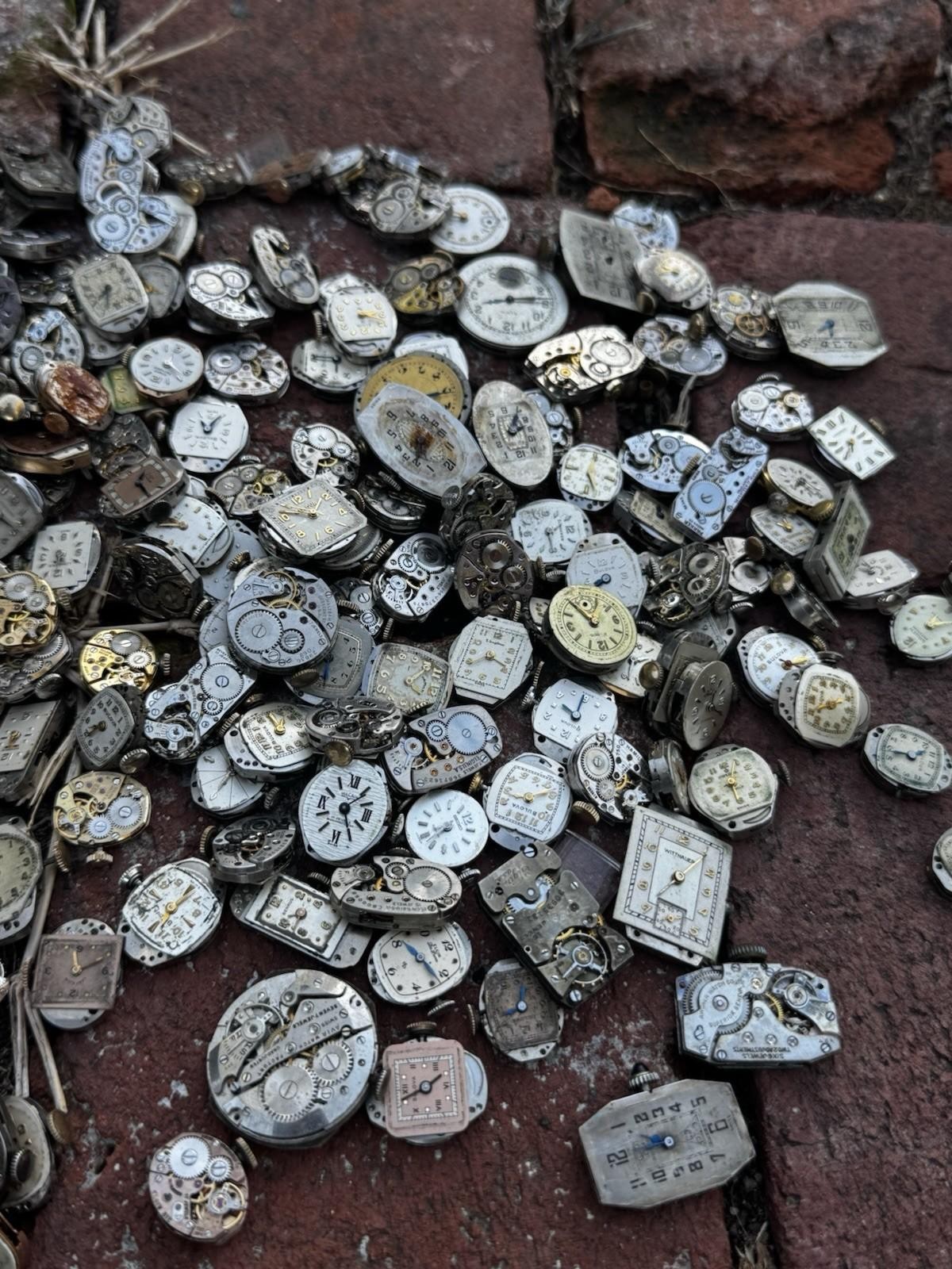 166 + Vintage Watch Movements Lot – Bulova, Elgin, Hamilton, Gruen, Waltham